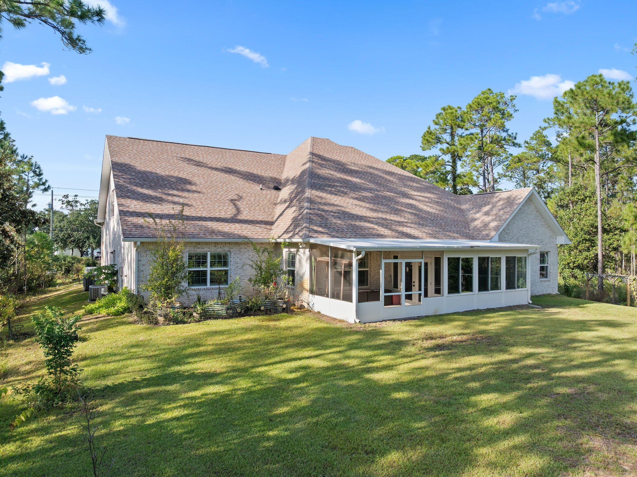 LAGNIAPPE BEACH - Residential