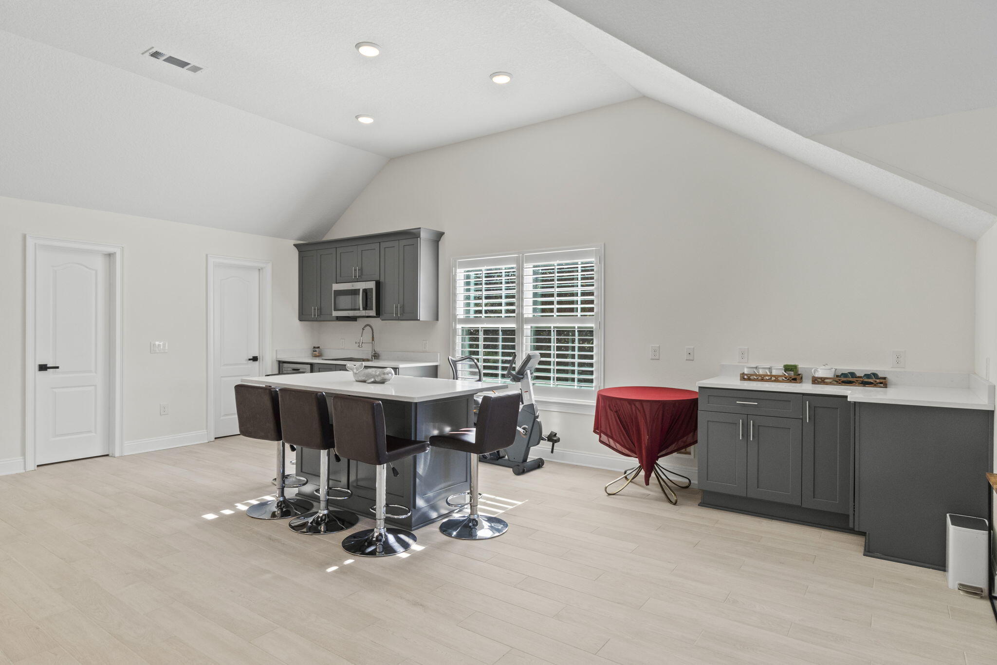 LAGNIAPPE BEACH - Residential