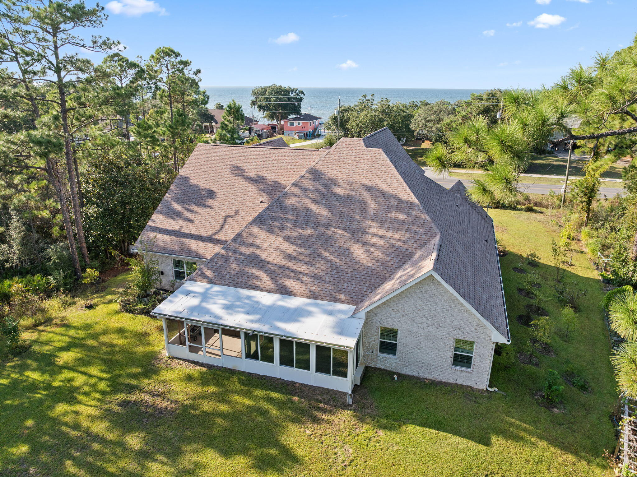 LAGNIAPPE BEACH - Residential
