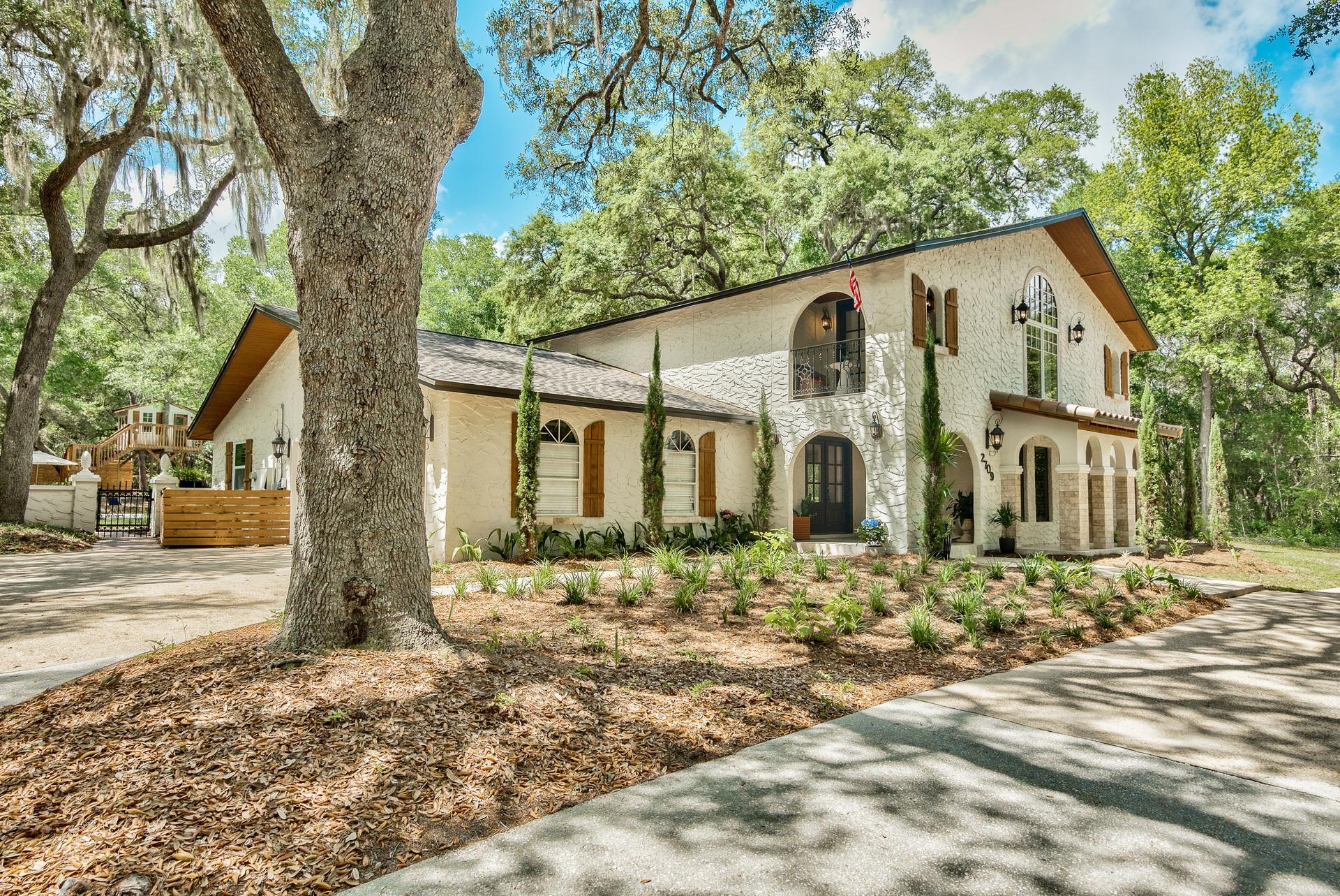 ROCKY BAYOU ESTATES 02 - Residential