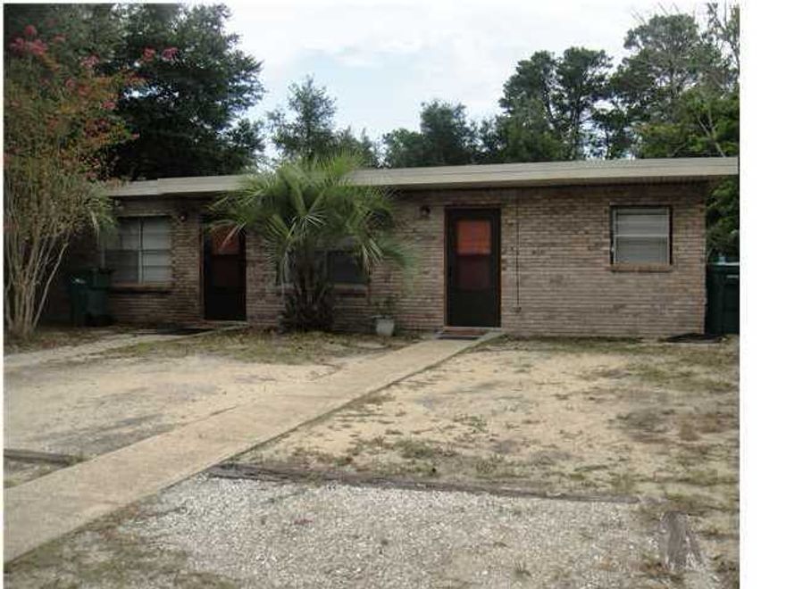 Pack your bags and get ready to move into this great 2BR/1BA Fort Walton Beach, FL rental home. Inside this 900 square foot home you will find an open floor plan that connect the kitchen and living room areas together beautifully. This large, shared space is perfect for entertaining. A mixture of flooring styles can be found throughout the home including tile in the main living areas carpets in the bedrooms. The large backyard is fenced and provides plenty of space for your pets to play. Additionally, there is a concreted area that is perfect for parking or boat storage.
Conveniently located off of Gerold Street in Fort Walton Beach, this home is just minutes away from both Eglin and Hurlburt Air Forice Base. Not to mention it is a short drive from Choctawhatchee High School, Shalimar and all of the dining Fort Walton Beach has to offer.