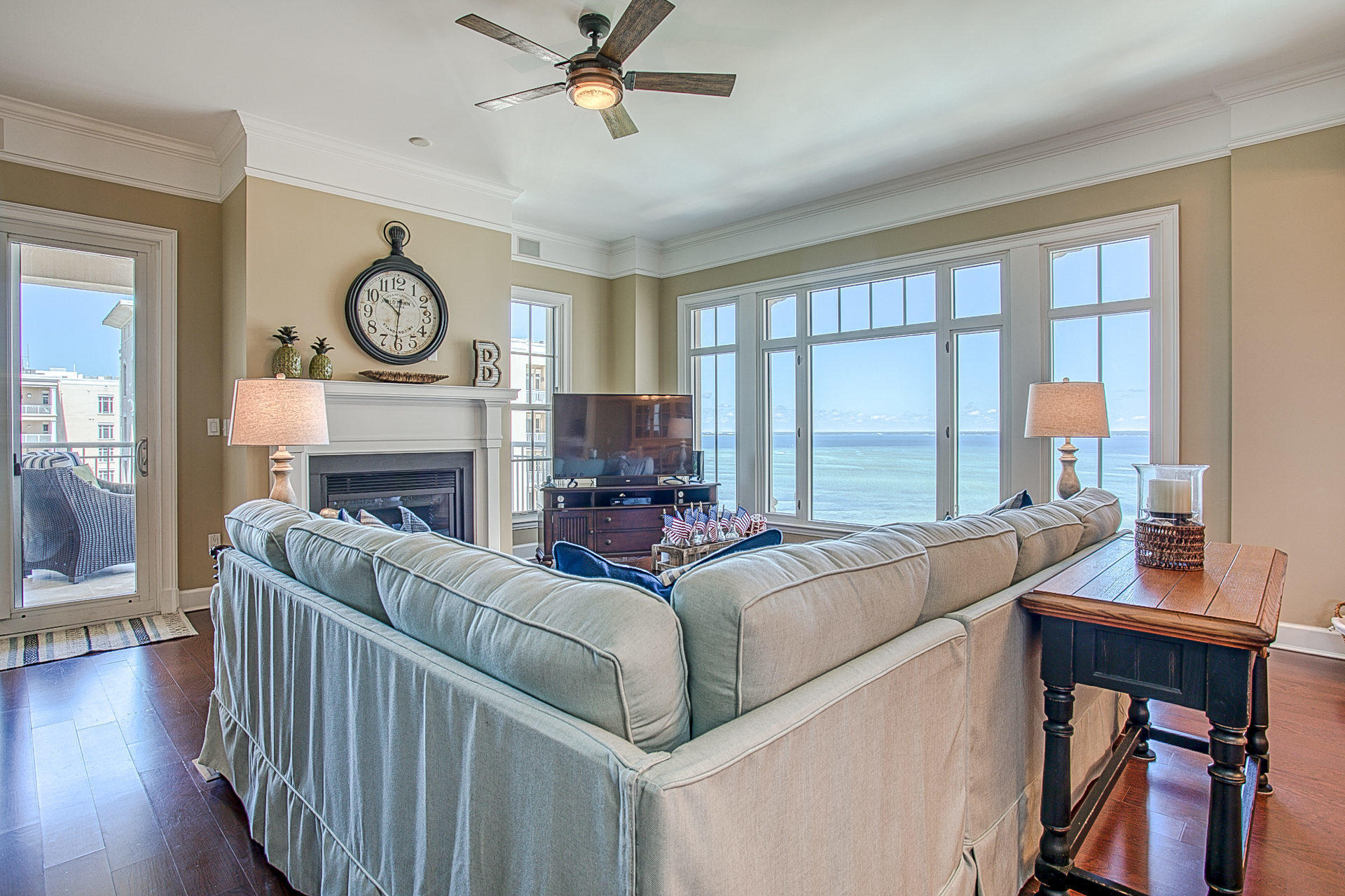 ONE WATER PLACE AT KELLY PLANTATION - Residential