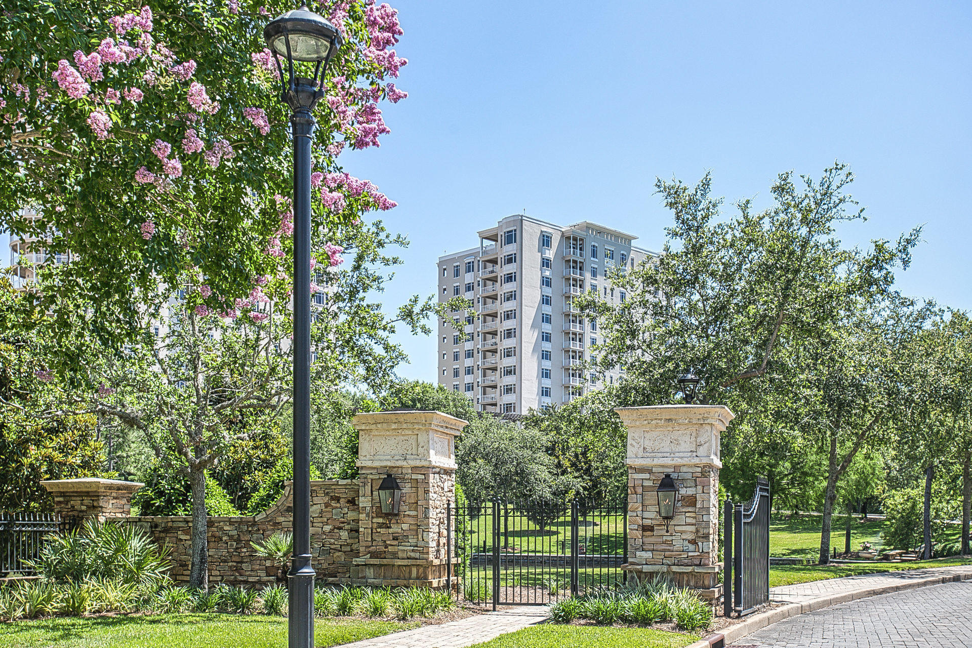 ONE WATER PLACE AT KELLY PLANTATION - Residential