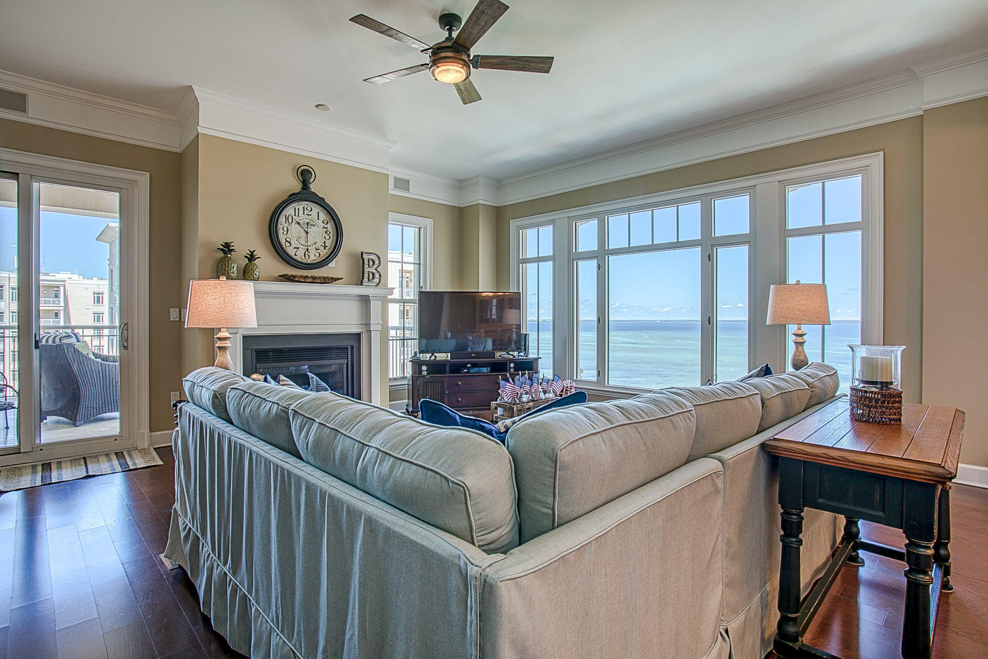 ONE WATER PLACE AT KELLY PLANTATION - Residential