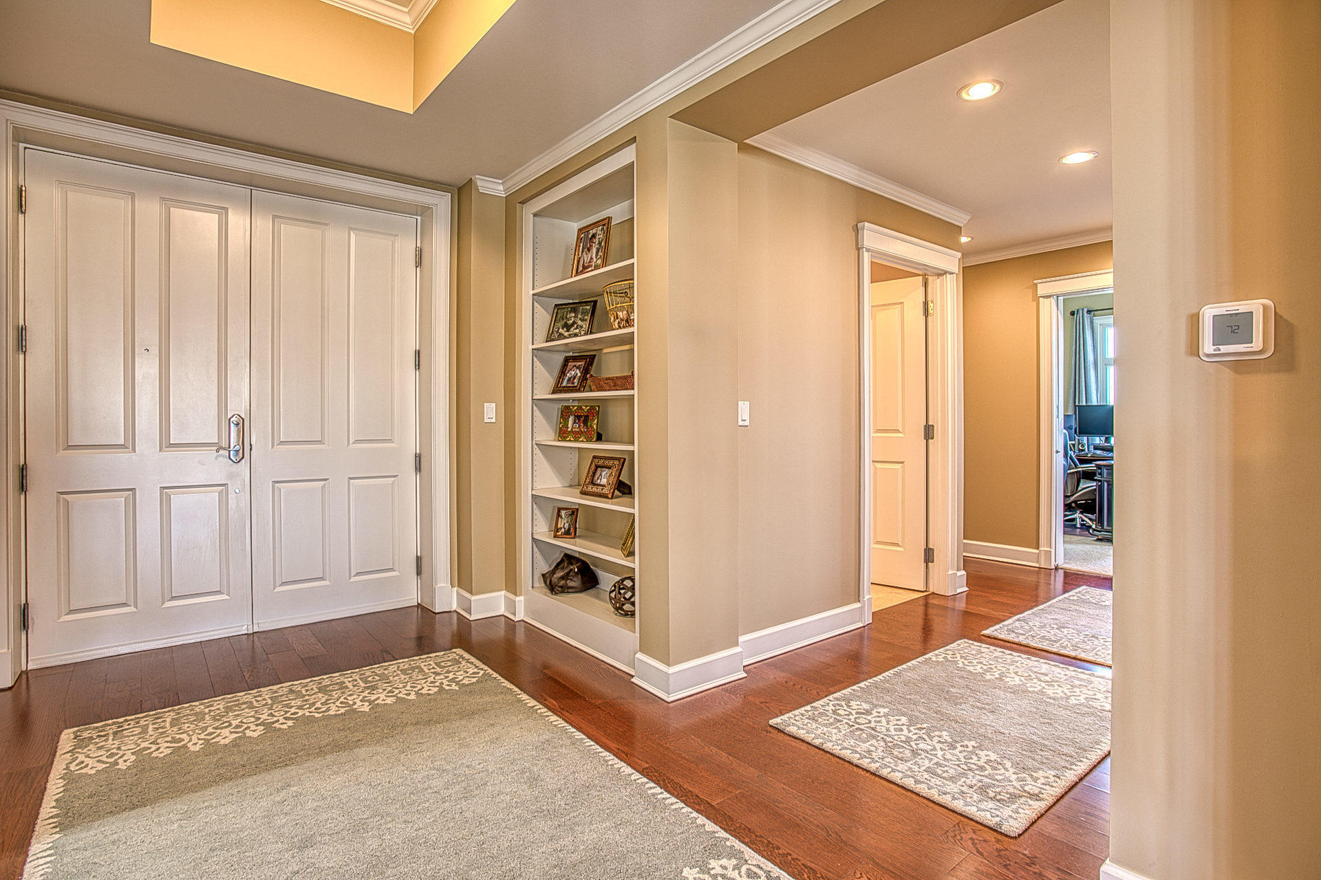 ONE WATER PLACE AT KELLY PLANTATION - Residential