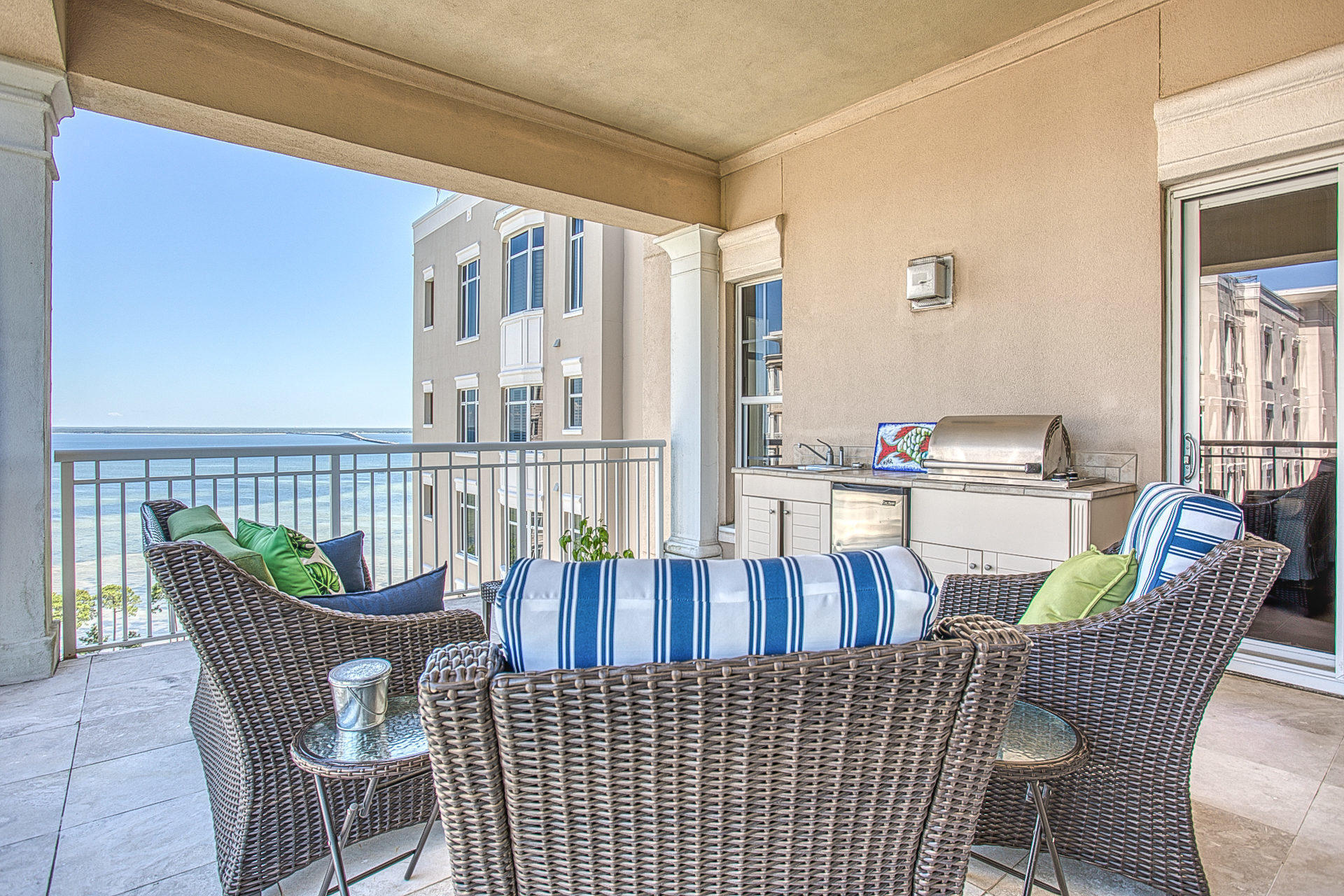 ONE WATER PLACE AT KELLY PLANTATION - Residential