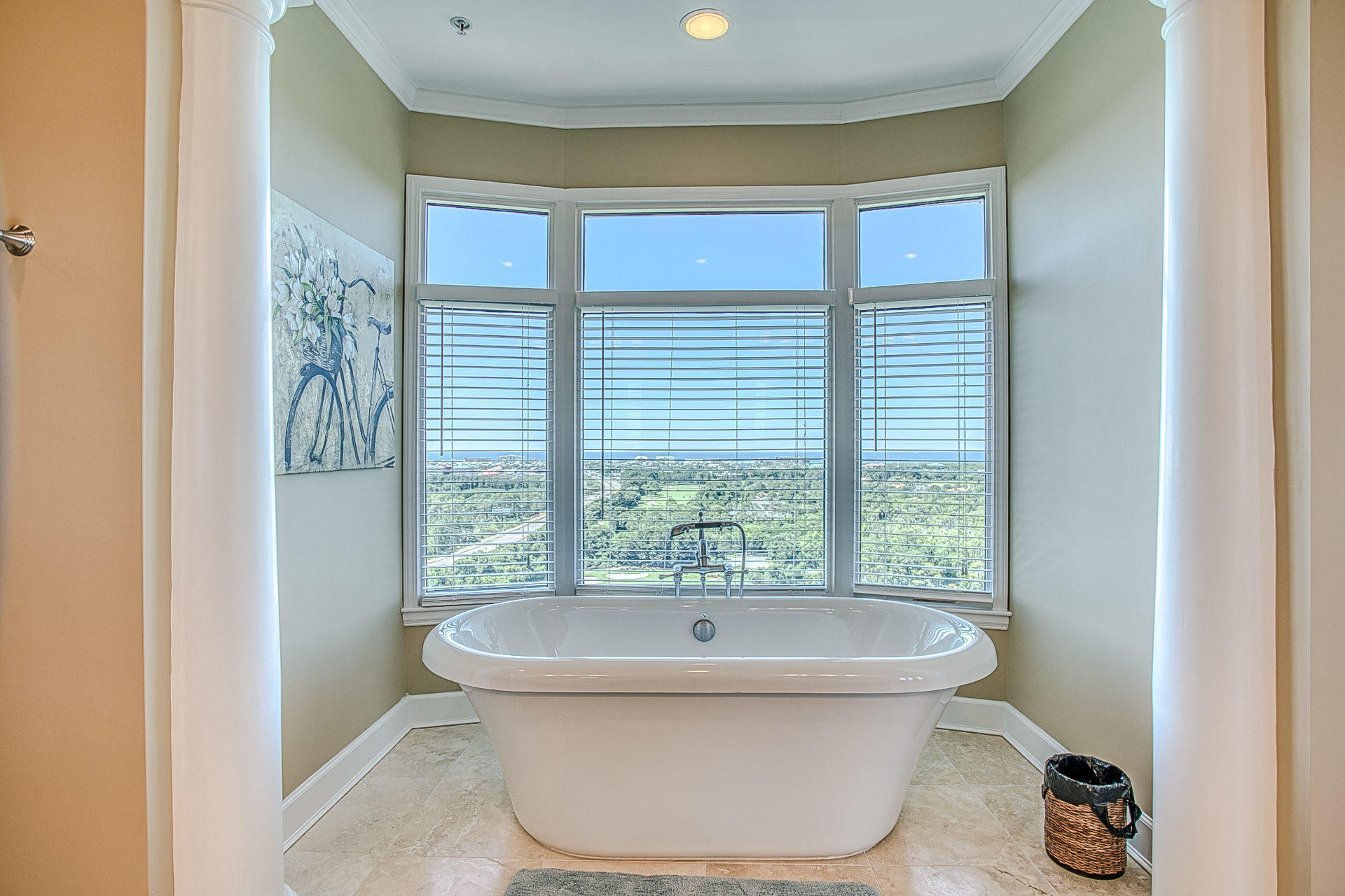 ONE WATER PLACE AT KELLY PLANTATION - Residential