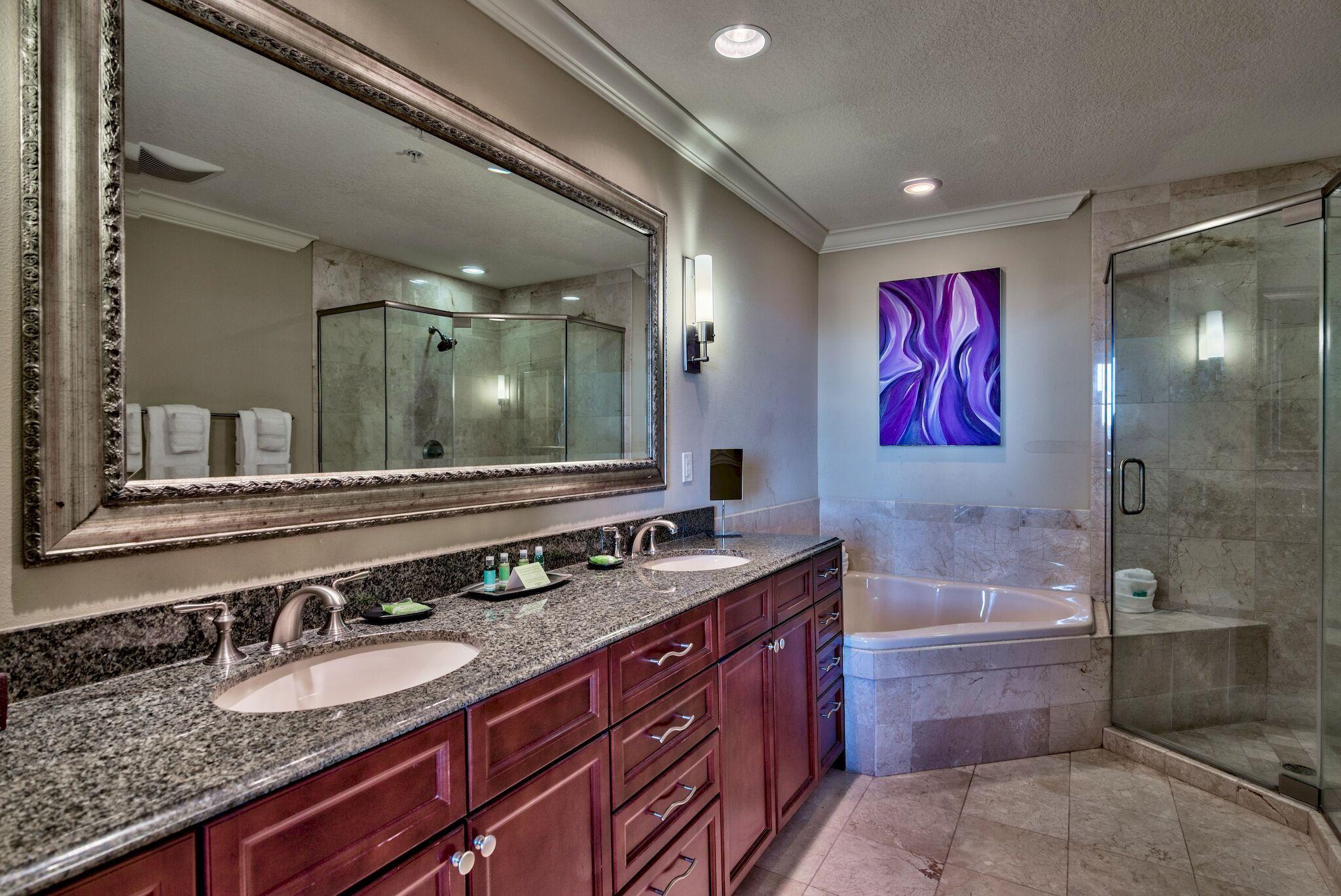 EMERALD GRANDE - Residential