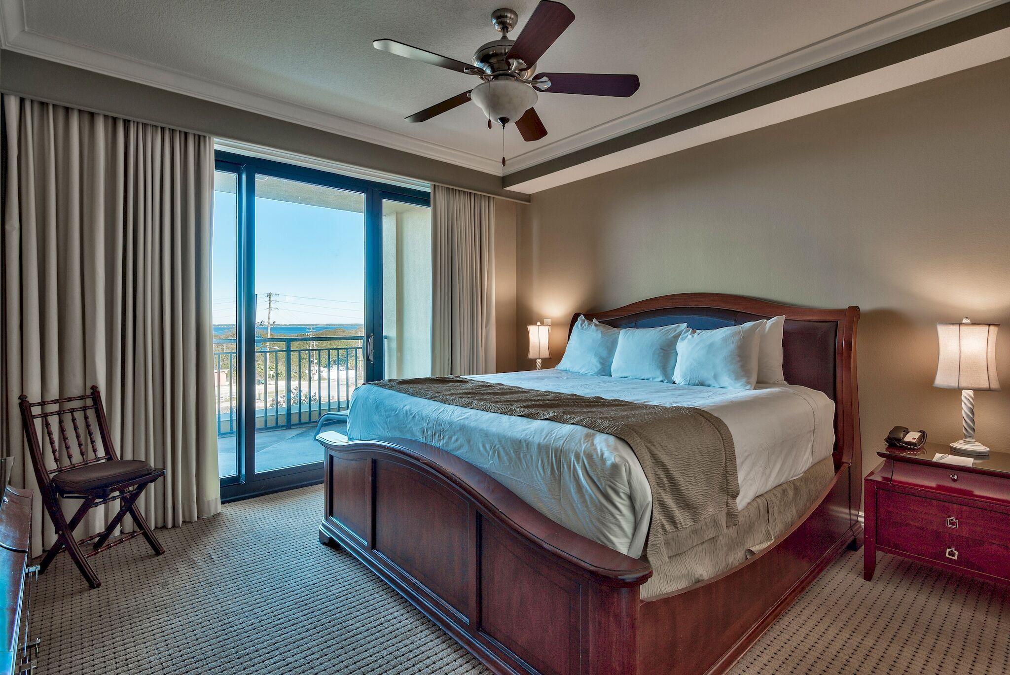 EMERALD GRANDE - Residential