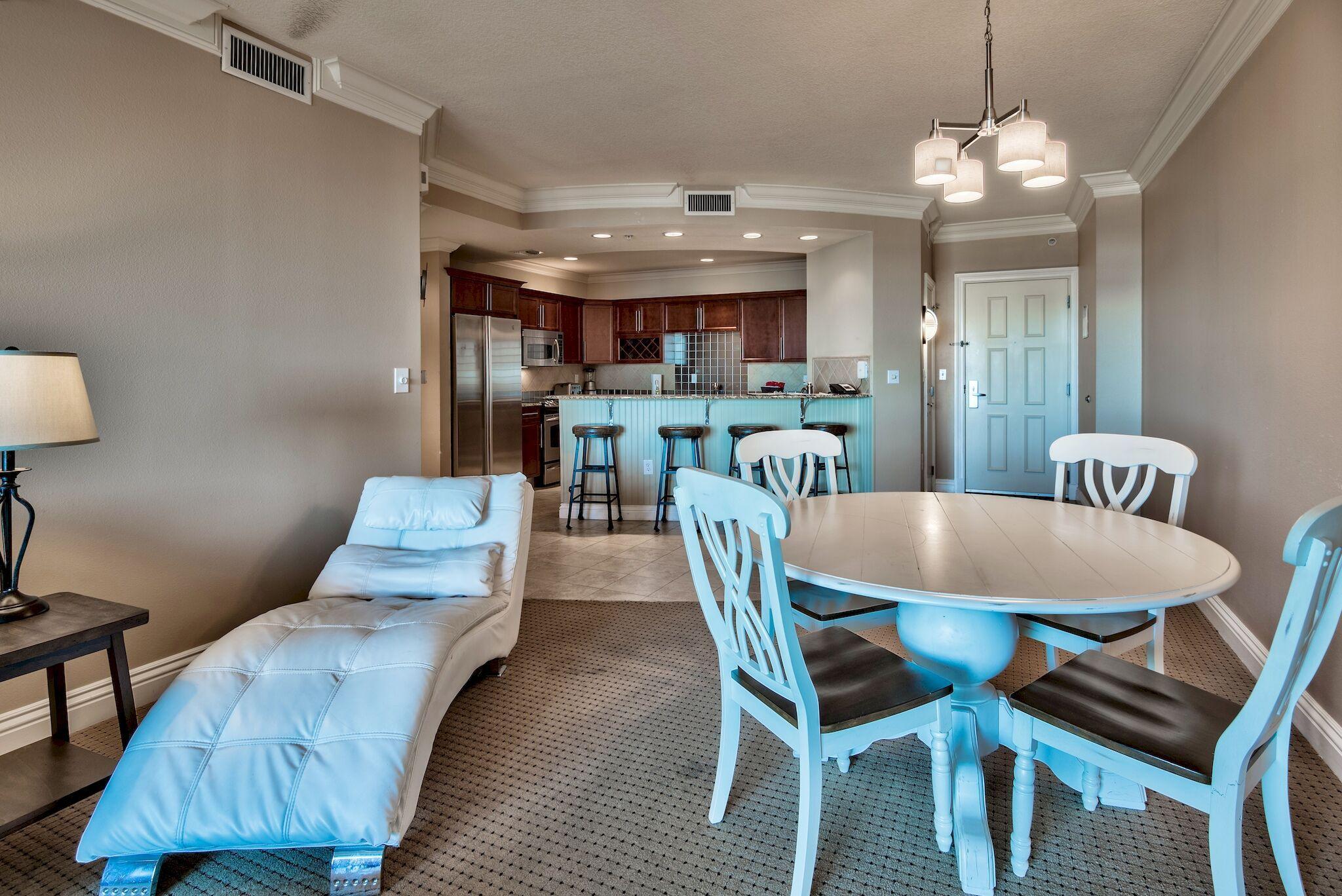 EMERALD GRANDE - Residential