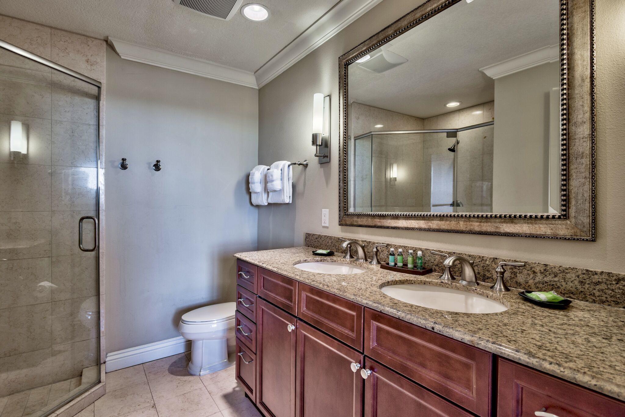 EMERALD GRANDE - Residential