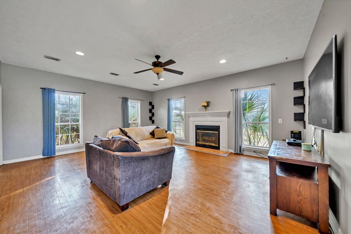 LYNN HAVEN - Residential