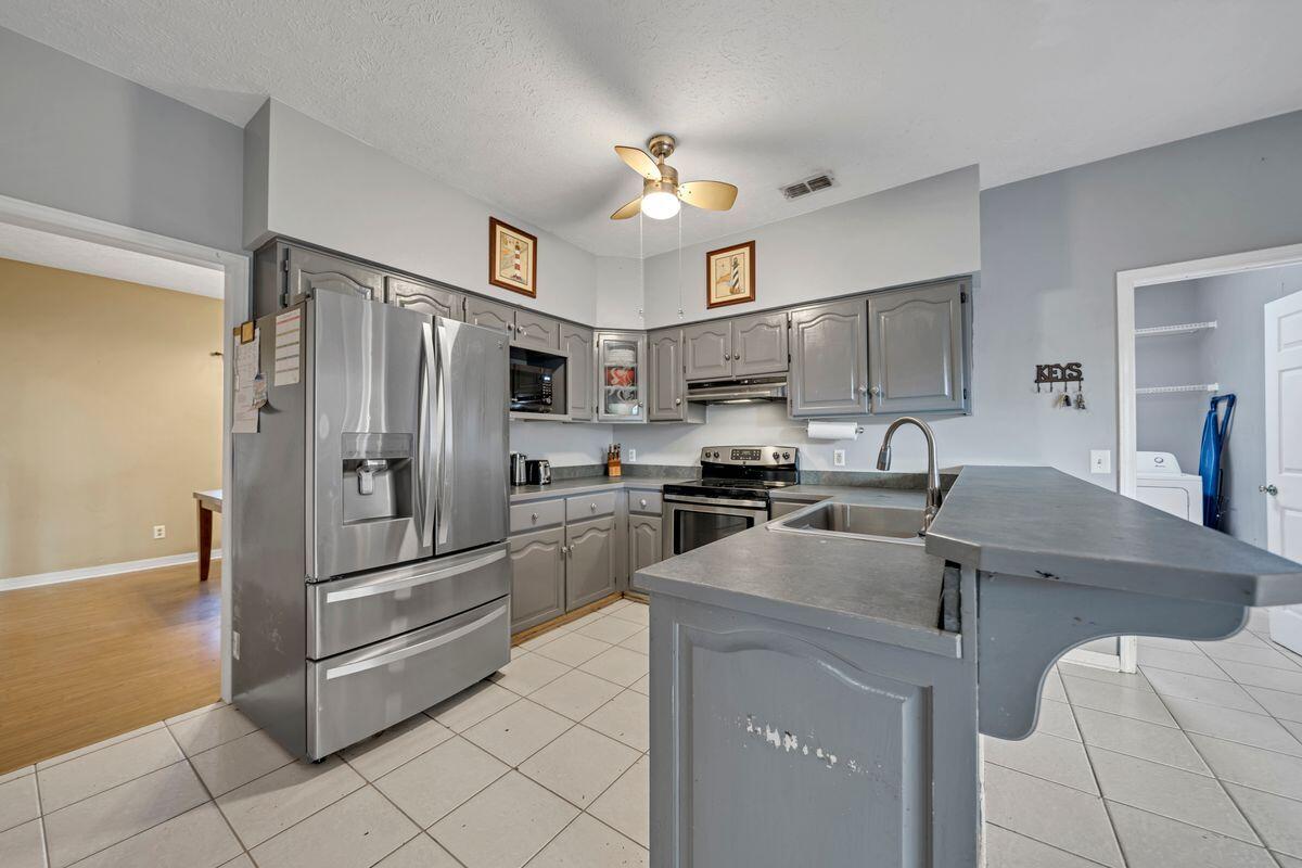 LYNN HAVEN - Residential