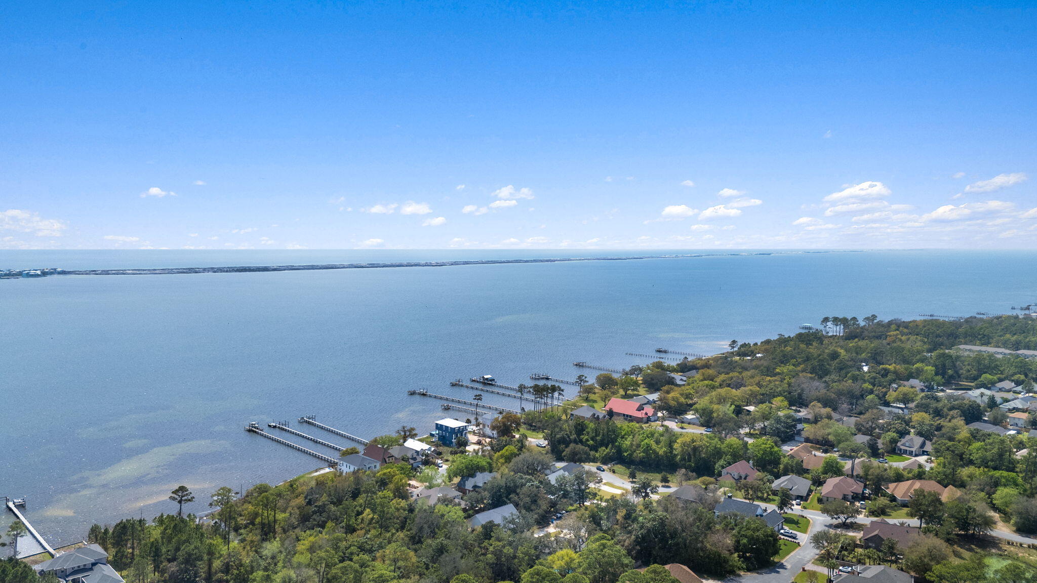 MAGNOLIA HARBOR - Residential