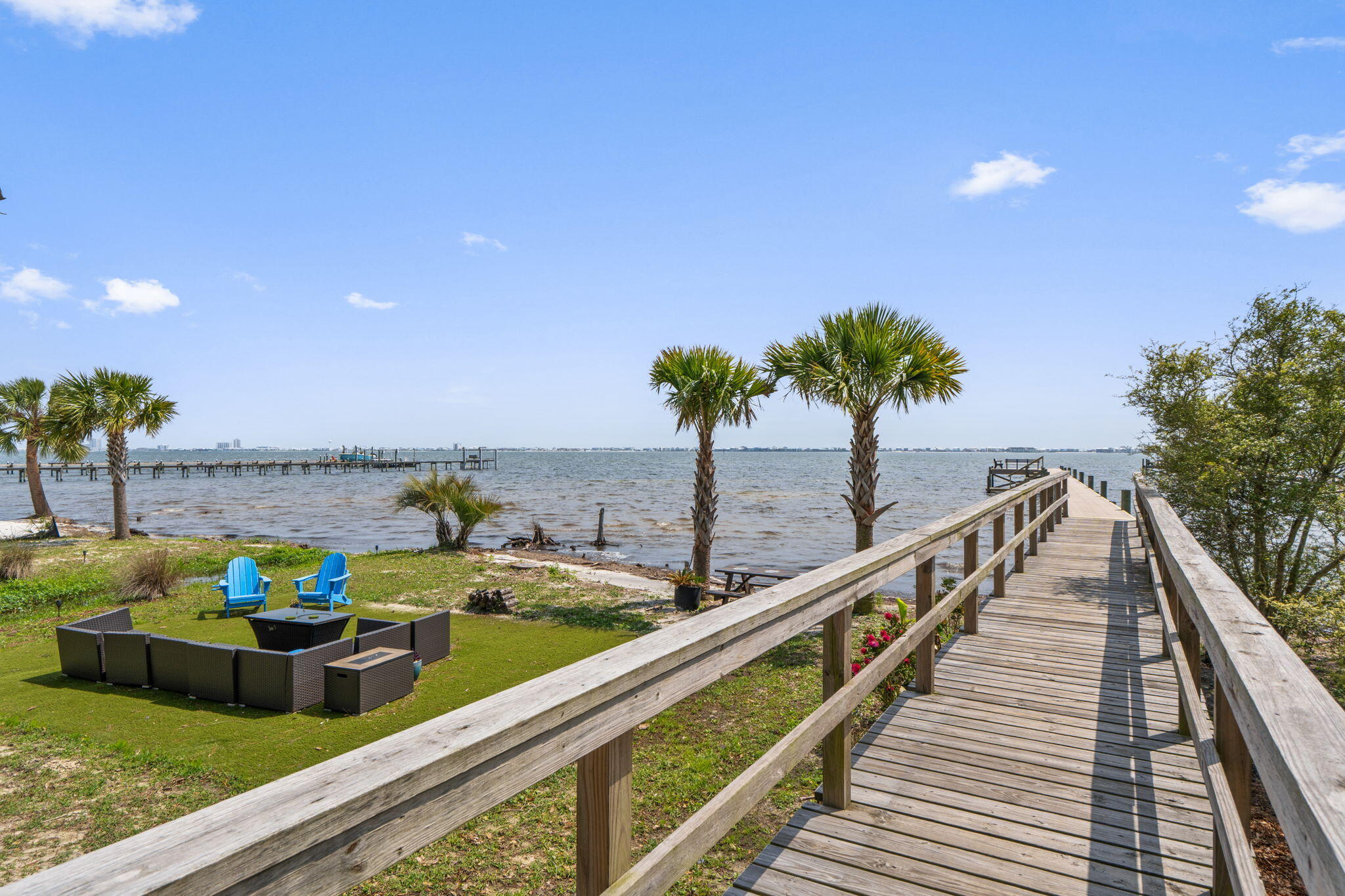MAGNOLIA HARBOR - Residential