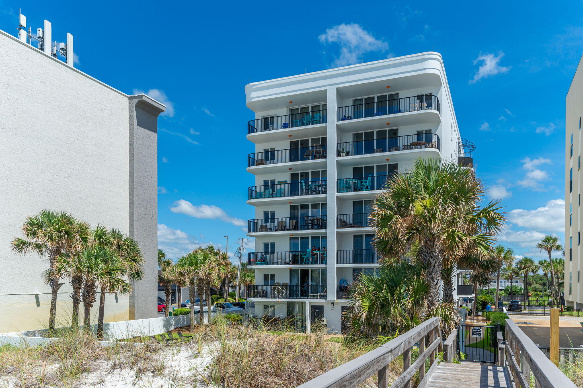 DUNE POINTE CONDO - Residential