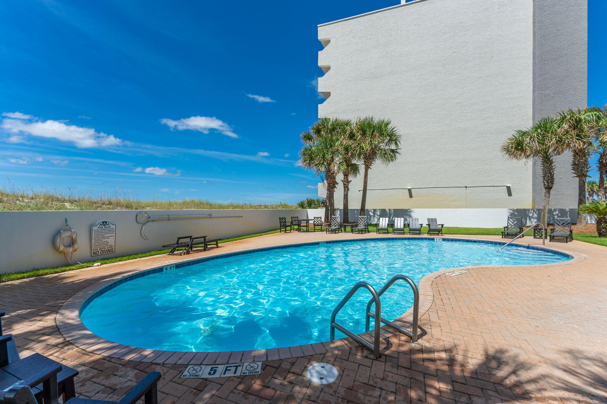 DUNE POINTE CONDO - Residential