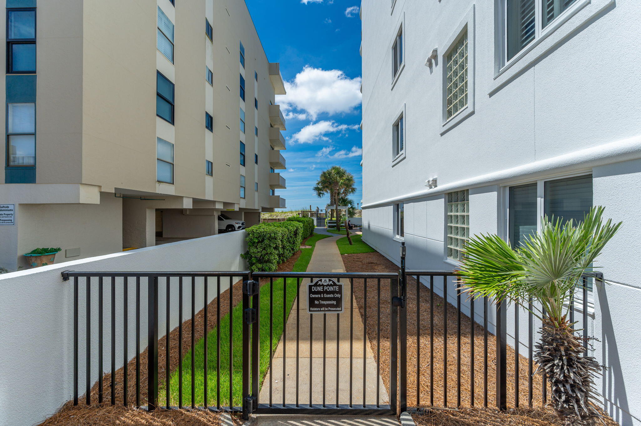 DUNE POINTE CONDO - Residential