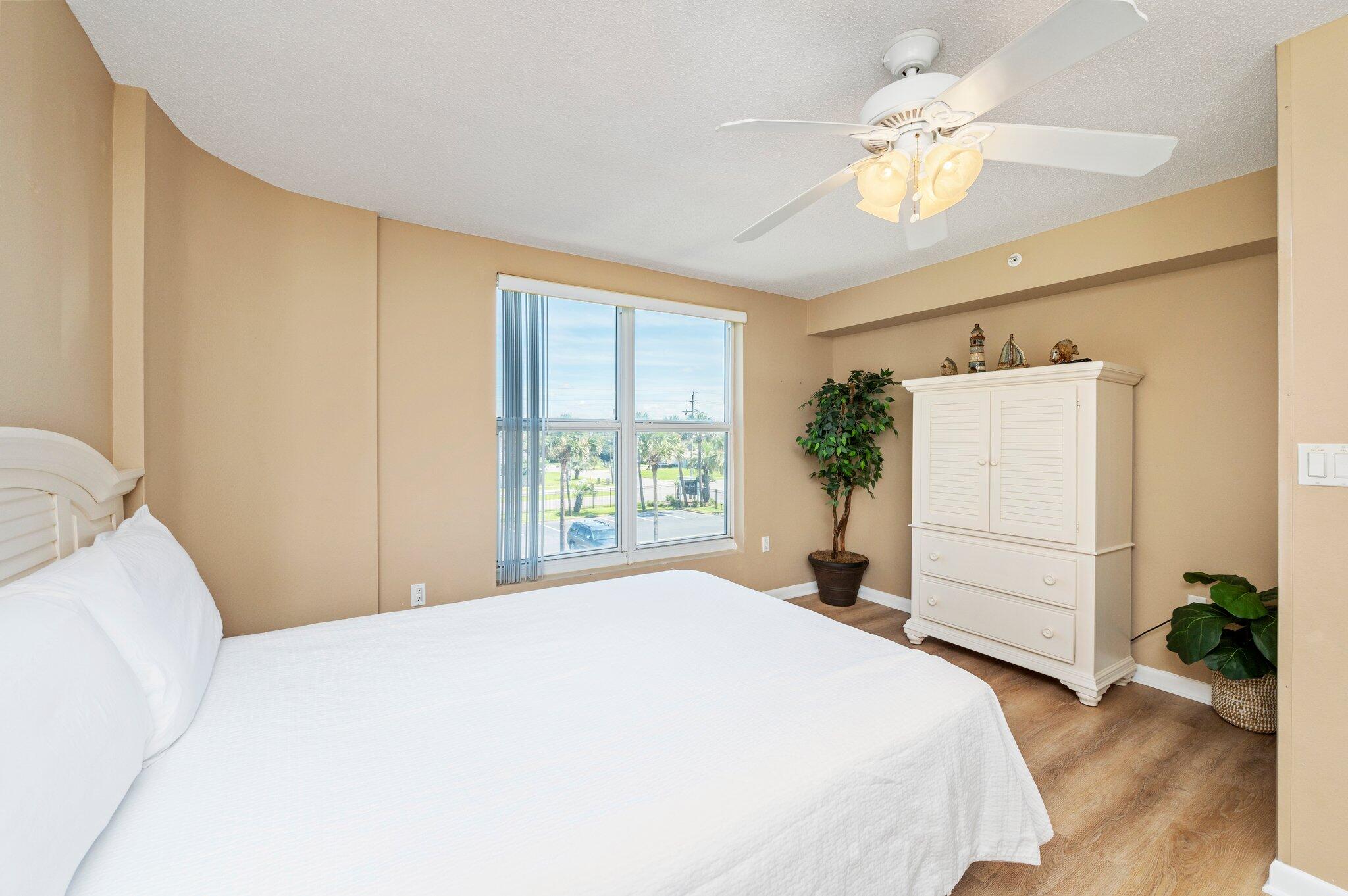 DUNE POINTE CONDO - Residential