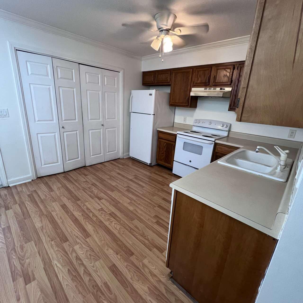 BROWNSVILLE STATION 3 - Residential Lease