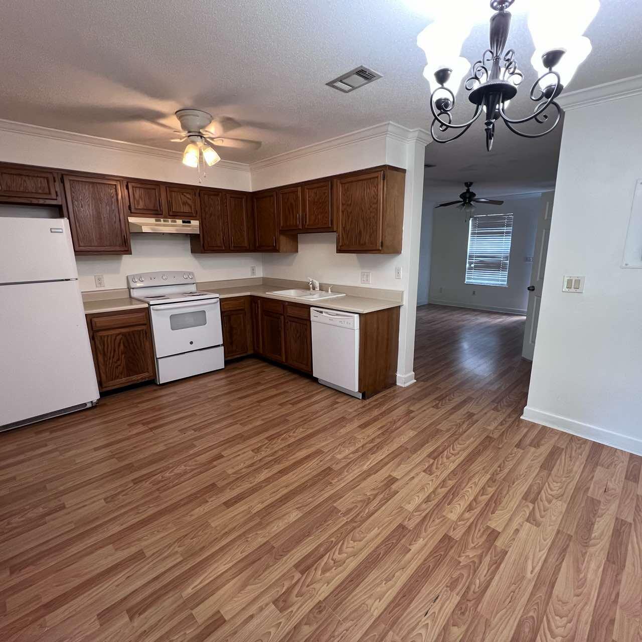 BROWNSVILLE STATION 3 - Residential Lease