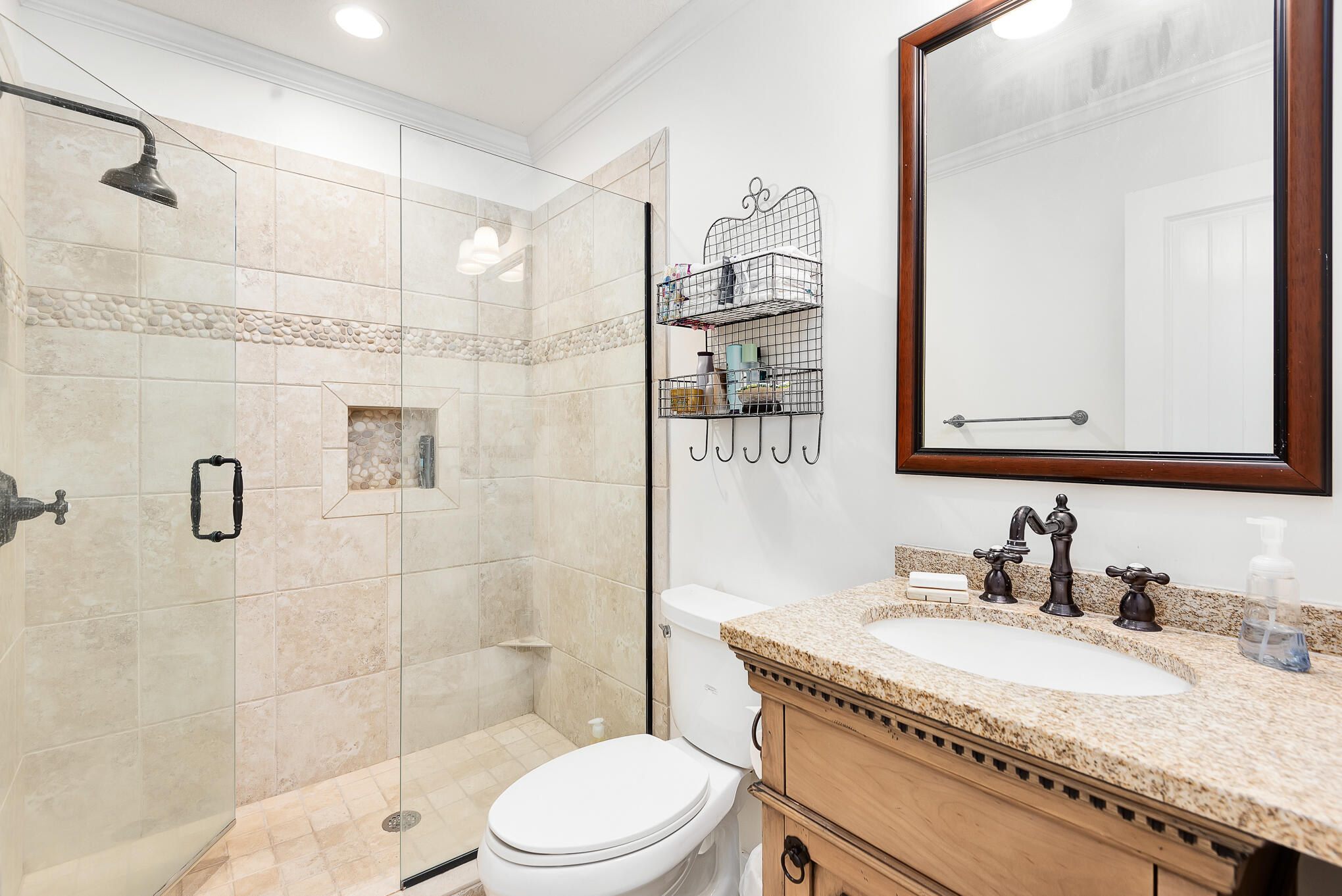 SAND PEBBLES T/H - Residential