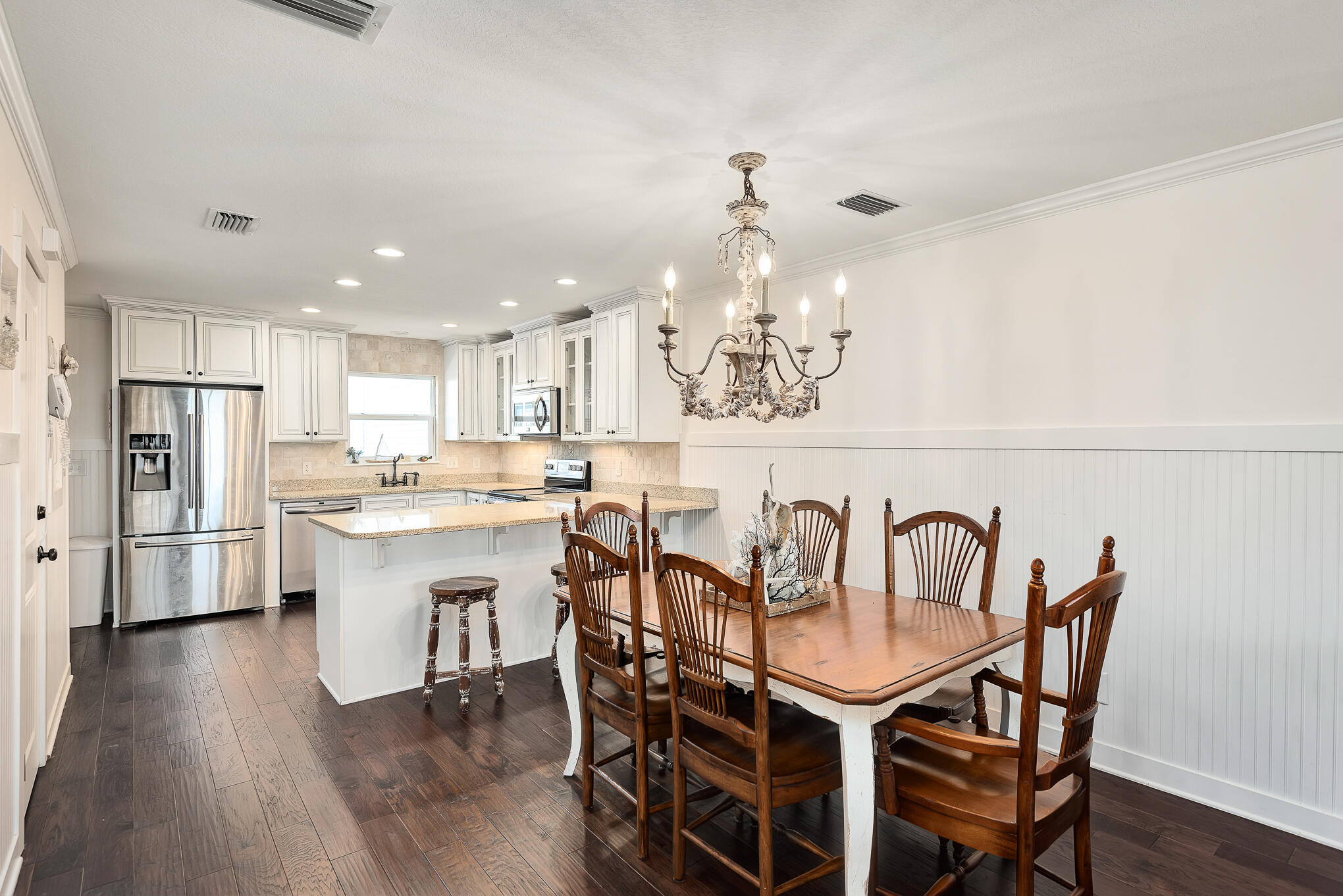 SAND PEBBLES T/H - Residential