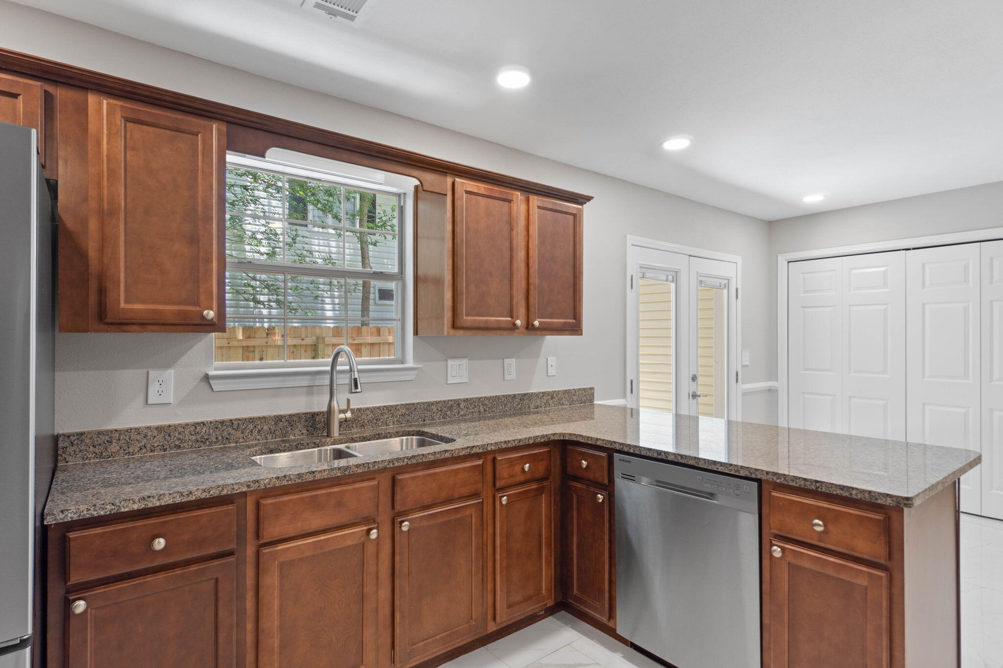 BROOKWOOD - Residential