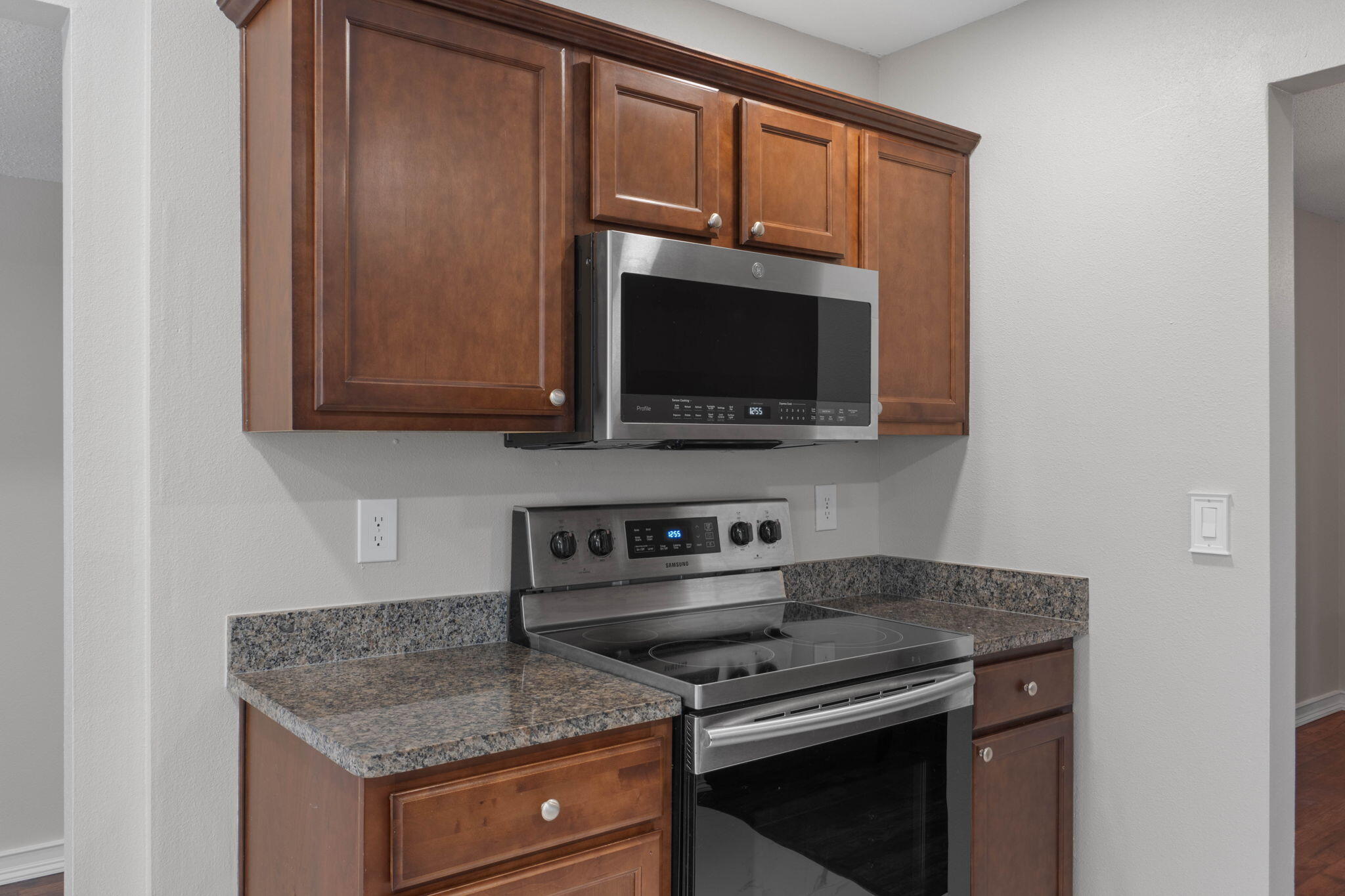 BROOKWOOD - Residential