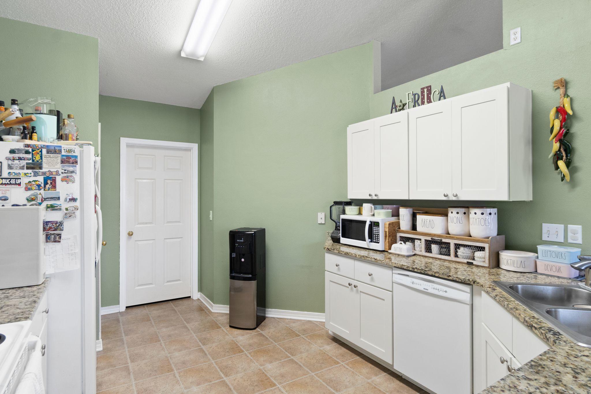 HAMPTON RIDGE ESTATES - Residential