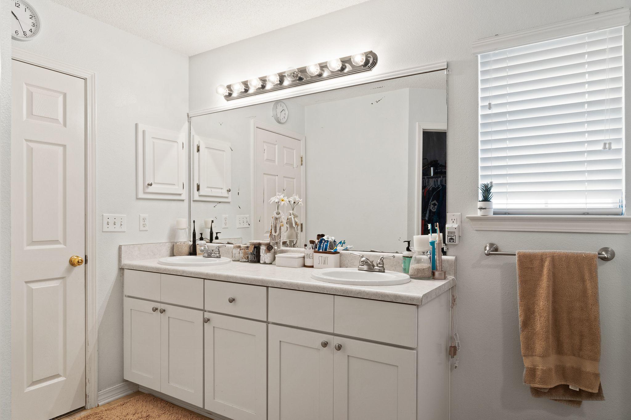 HAMPTON RIDGE ESTATES - Residential