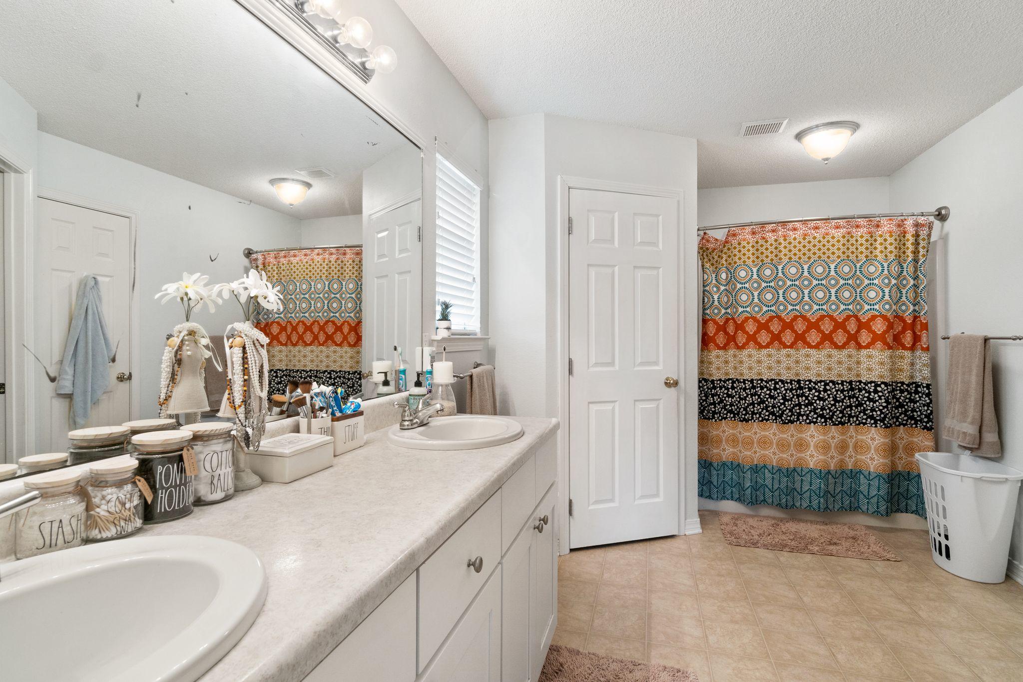 HAMPTON RIDGE ESTATES - Residential