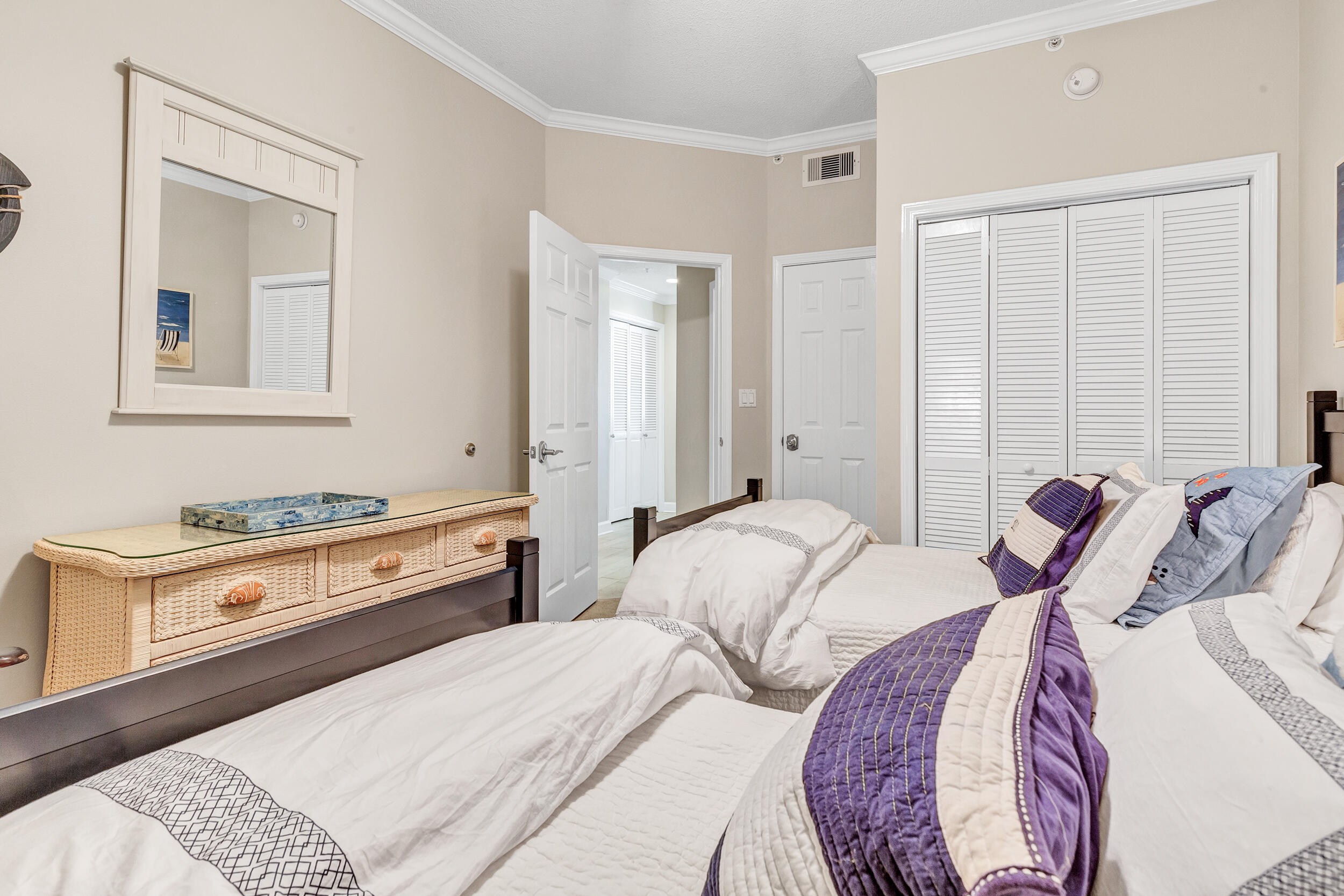 INN AT BLUE MOUNTAIN BEACH - Residential