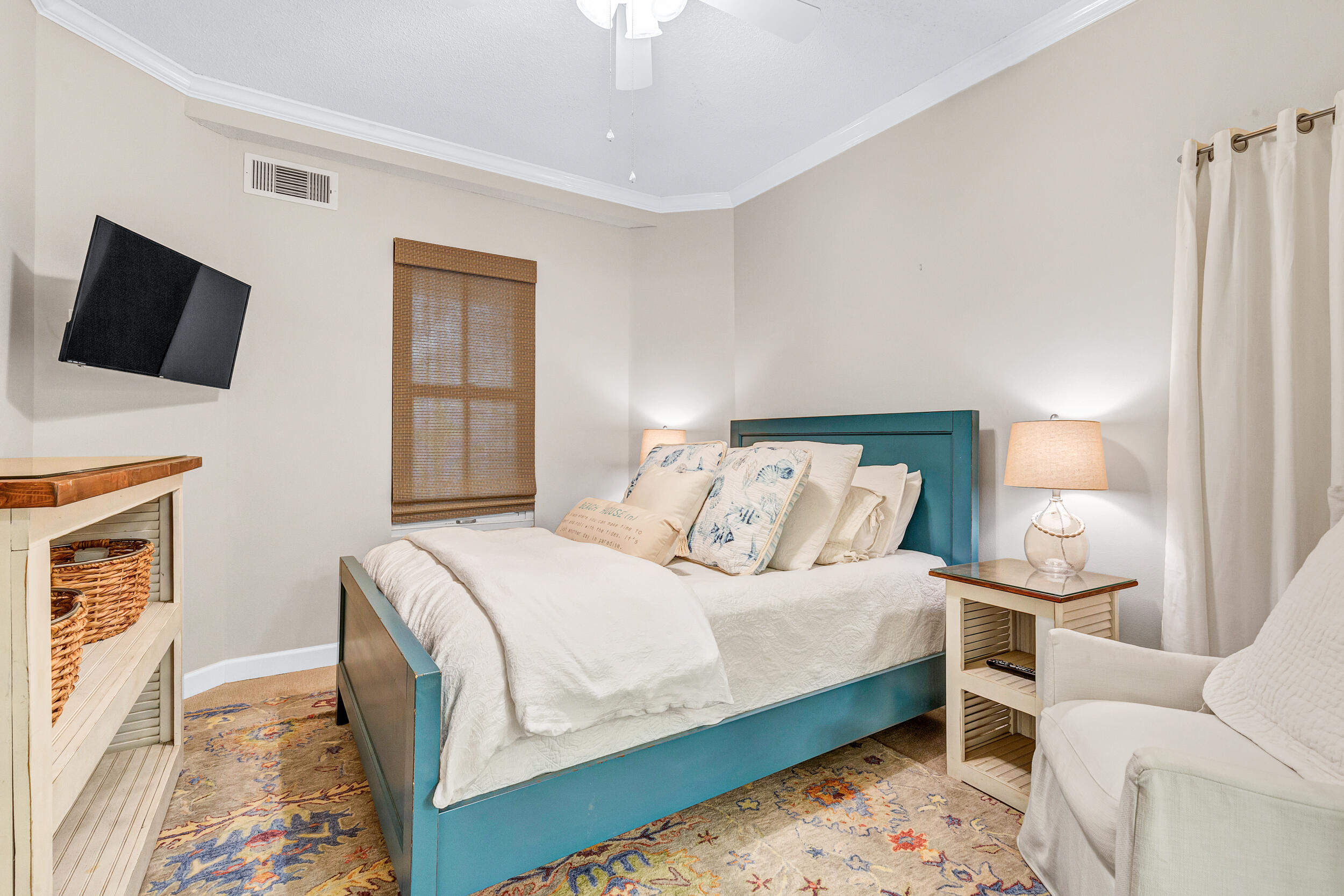 INN AT BLUE MOUNTAIN BEACH - Residential