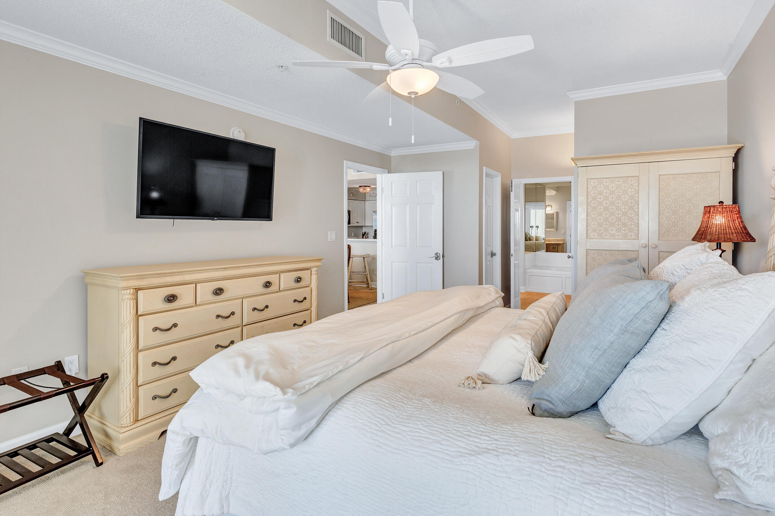 INN AT BLUE MOUNTAIN BEACH - Residential