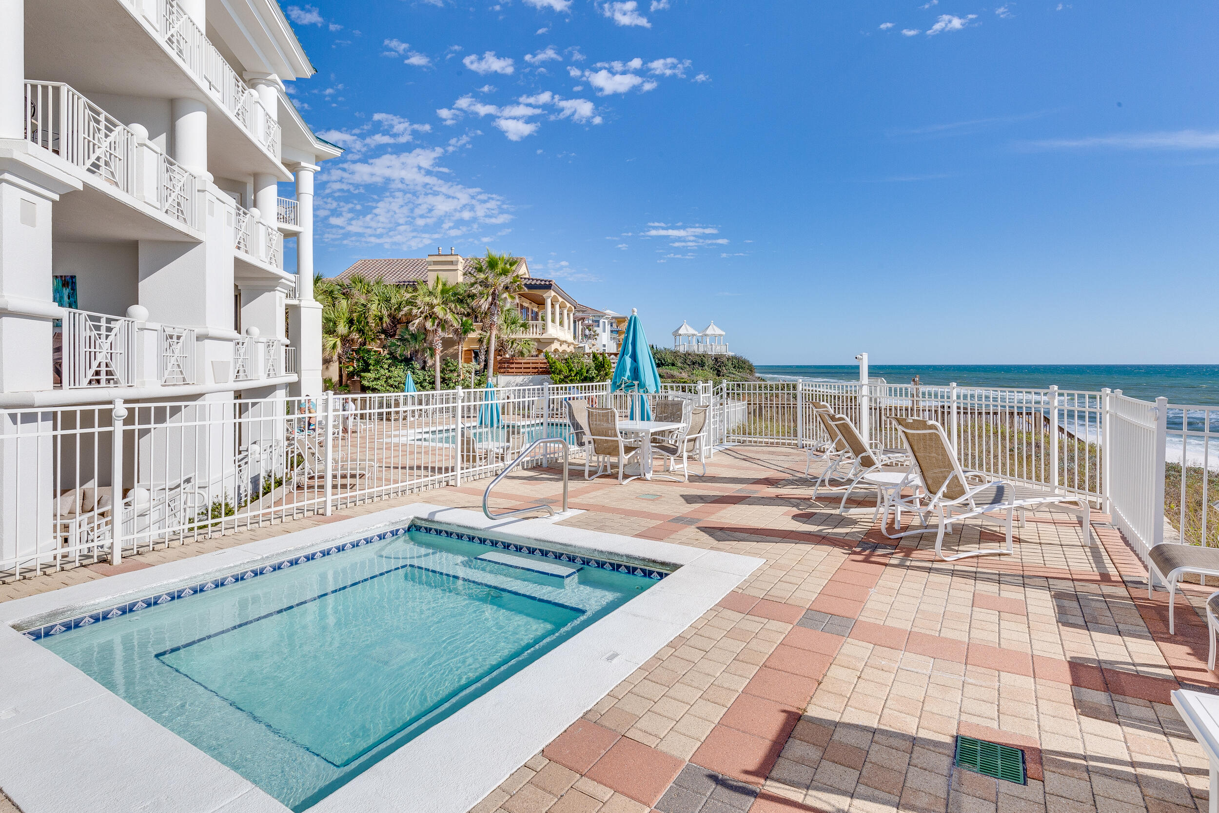 INN AT BLUE MOUNTAIN BEACH - Residential