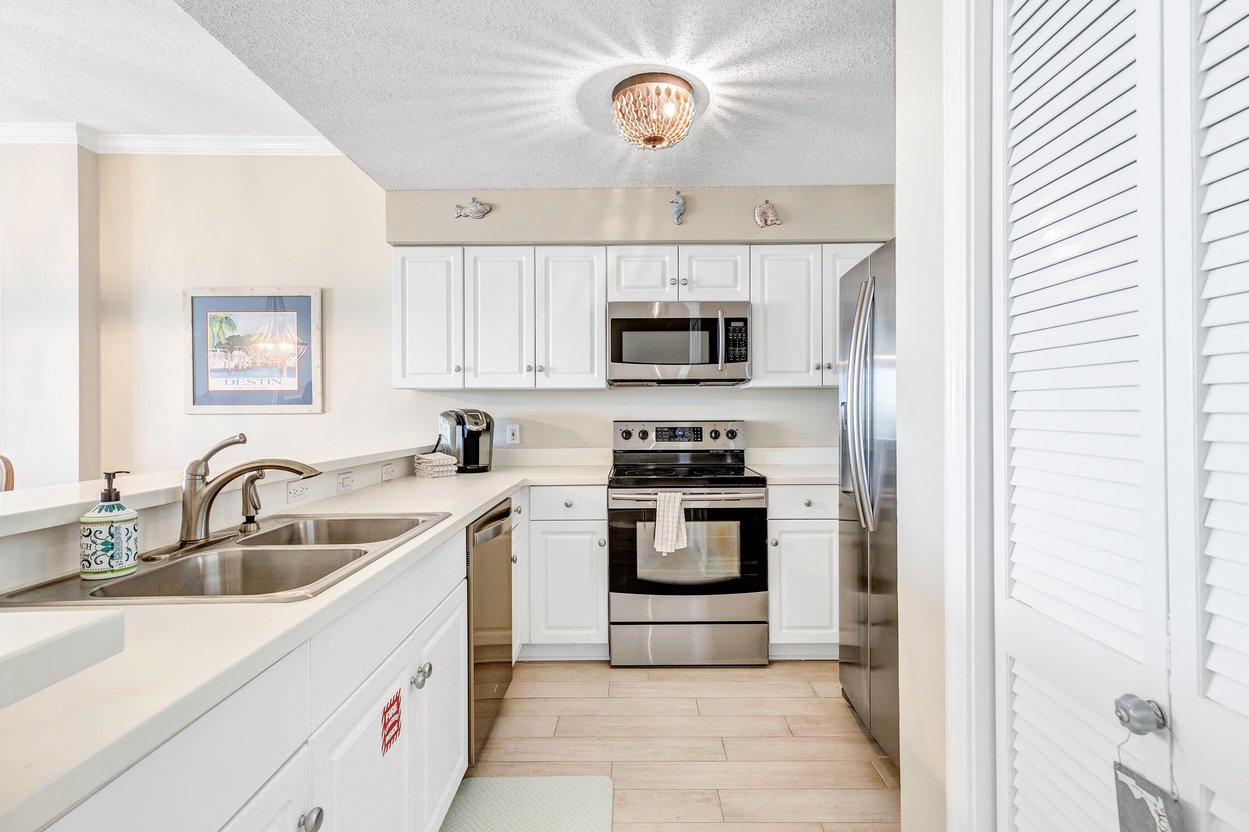 INN AT BLUE MOUNTAIN BEACH - Residential