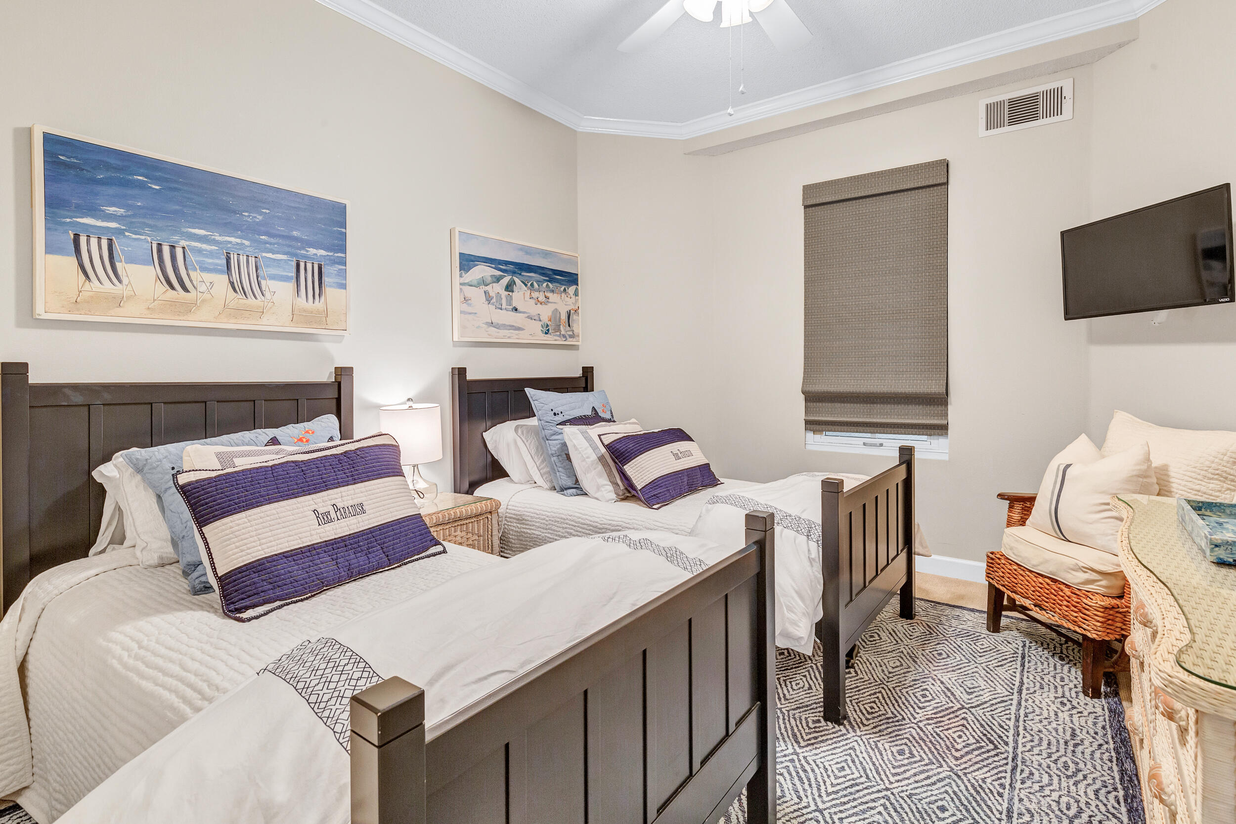 INN AT BLUE MOUNTAIN BEACH - Residential