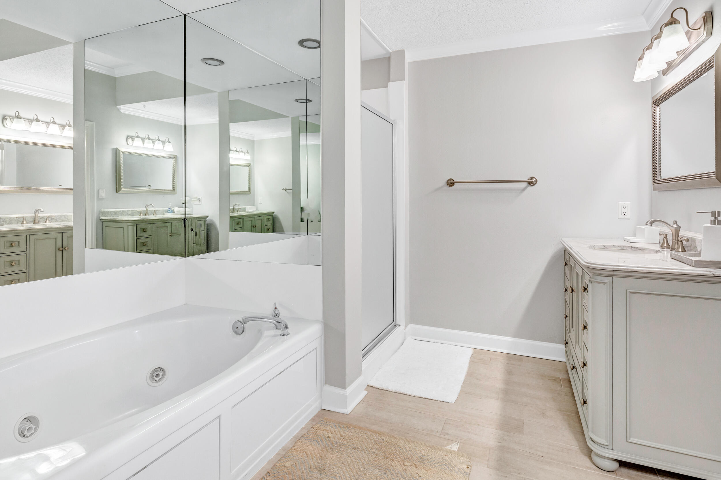 INN AT BLUE MOUNTAIN BEACH - Residential