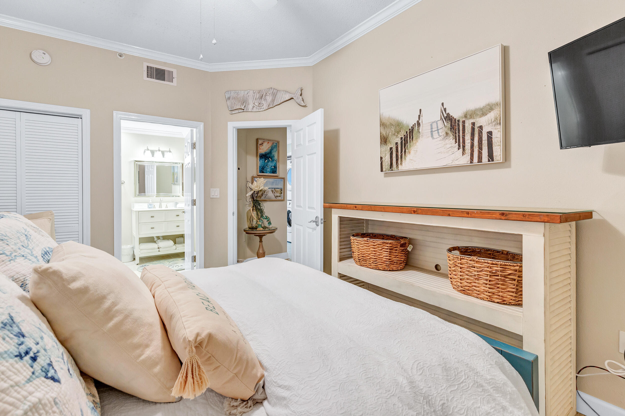 INN AT BLUE MOUNTAIN BEACH - Residential