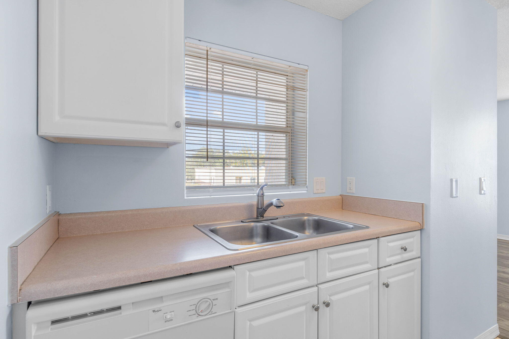 FLORIDA CLUB - Residential Lease