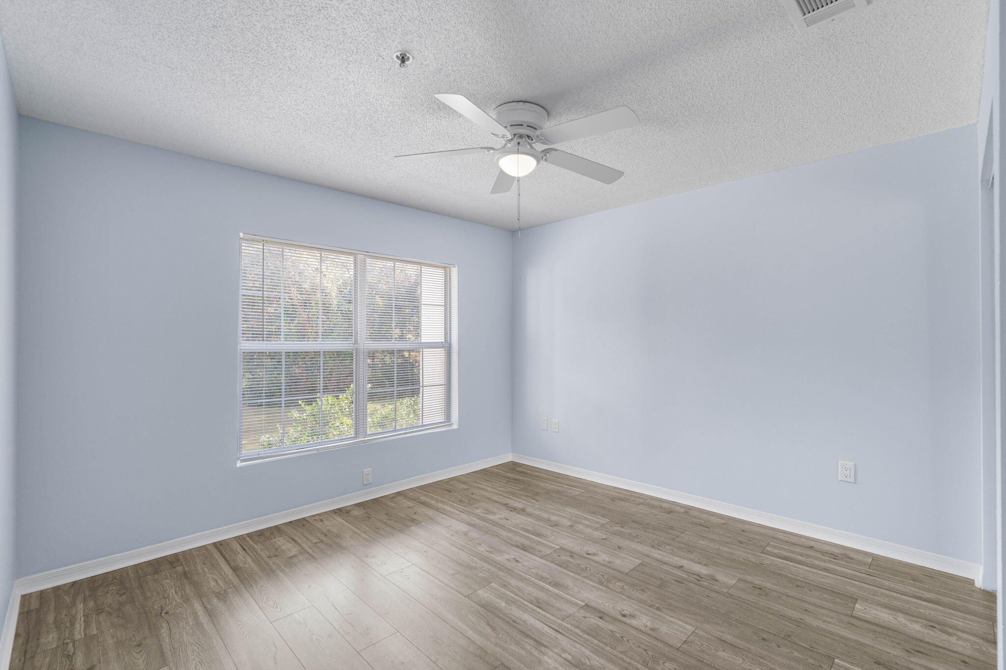 FLORIDA CLUB - Residential Lease