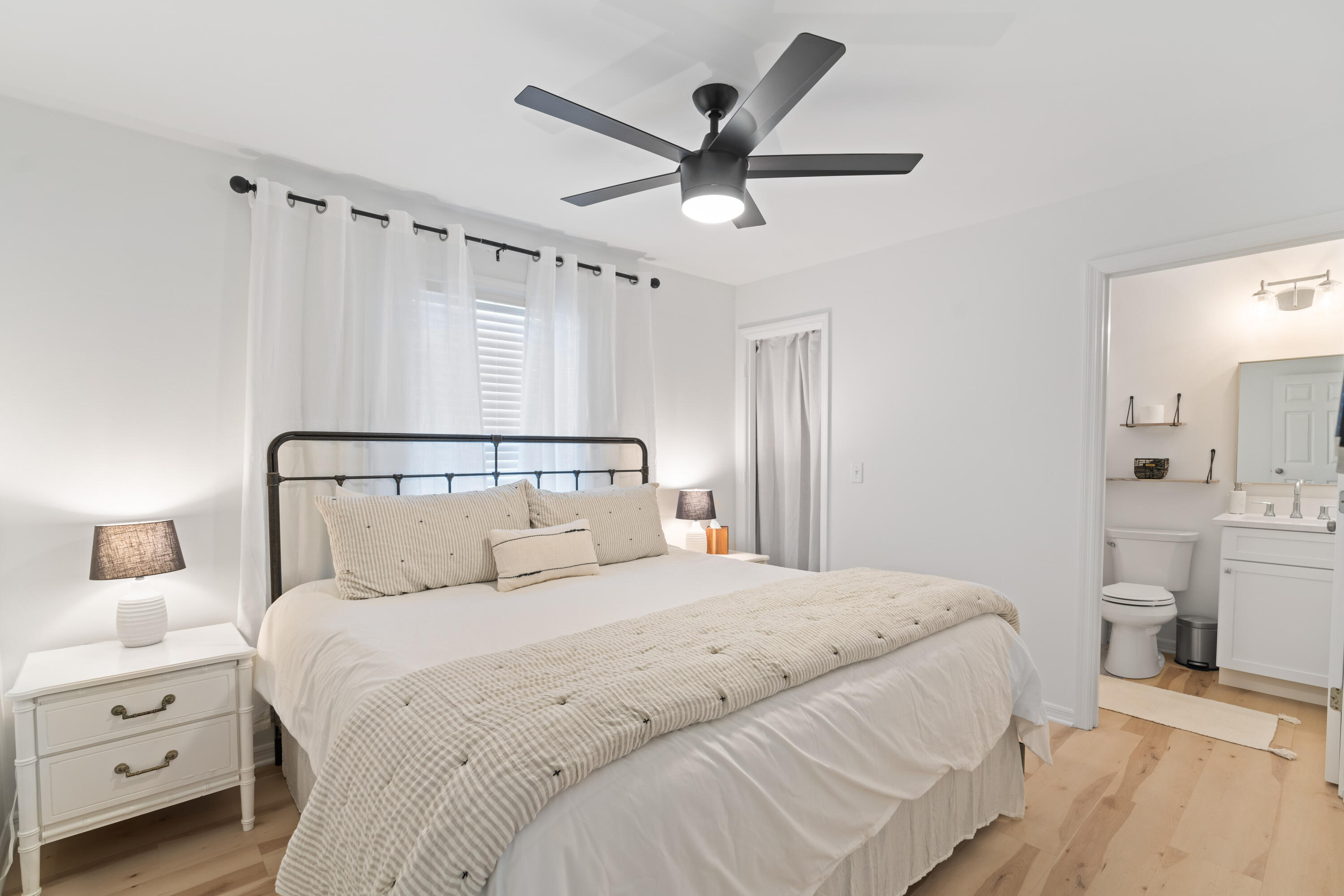 BEACHSIDE VILLAS CONDO - Residential
