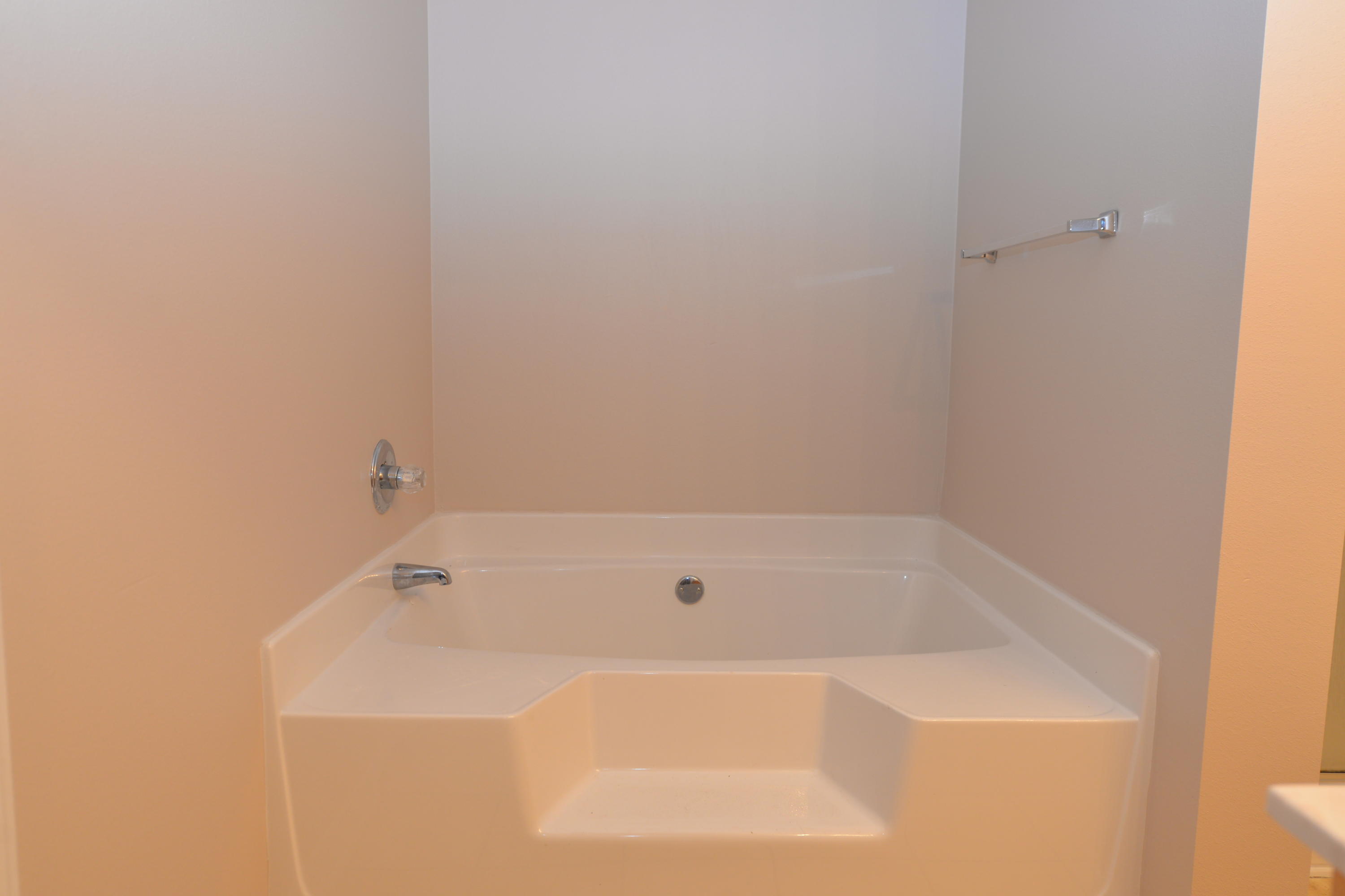 PARADISE RETREAT - Residential