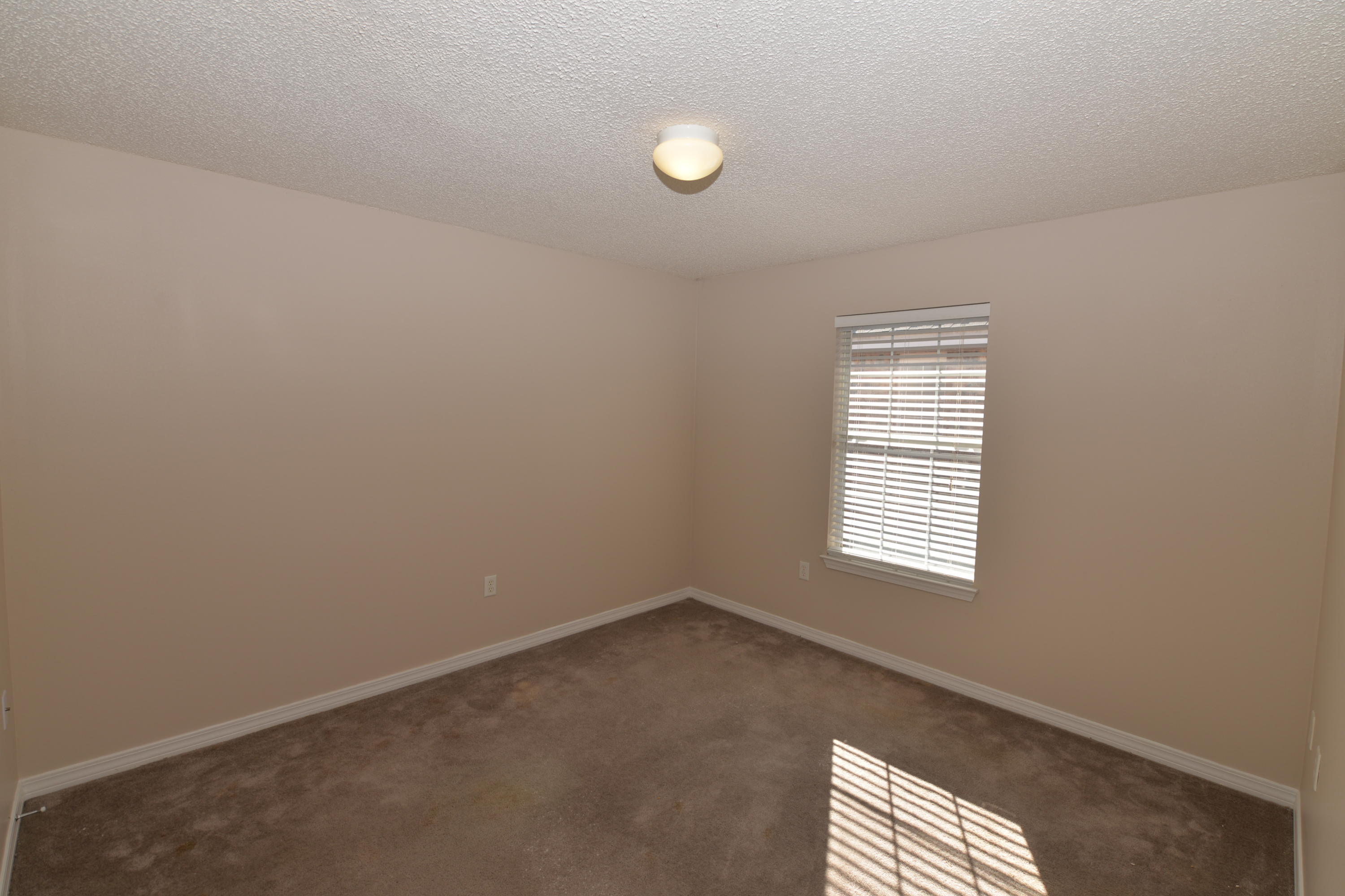 PARADISE RETREAT - Residential