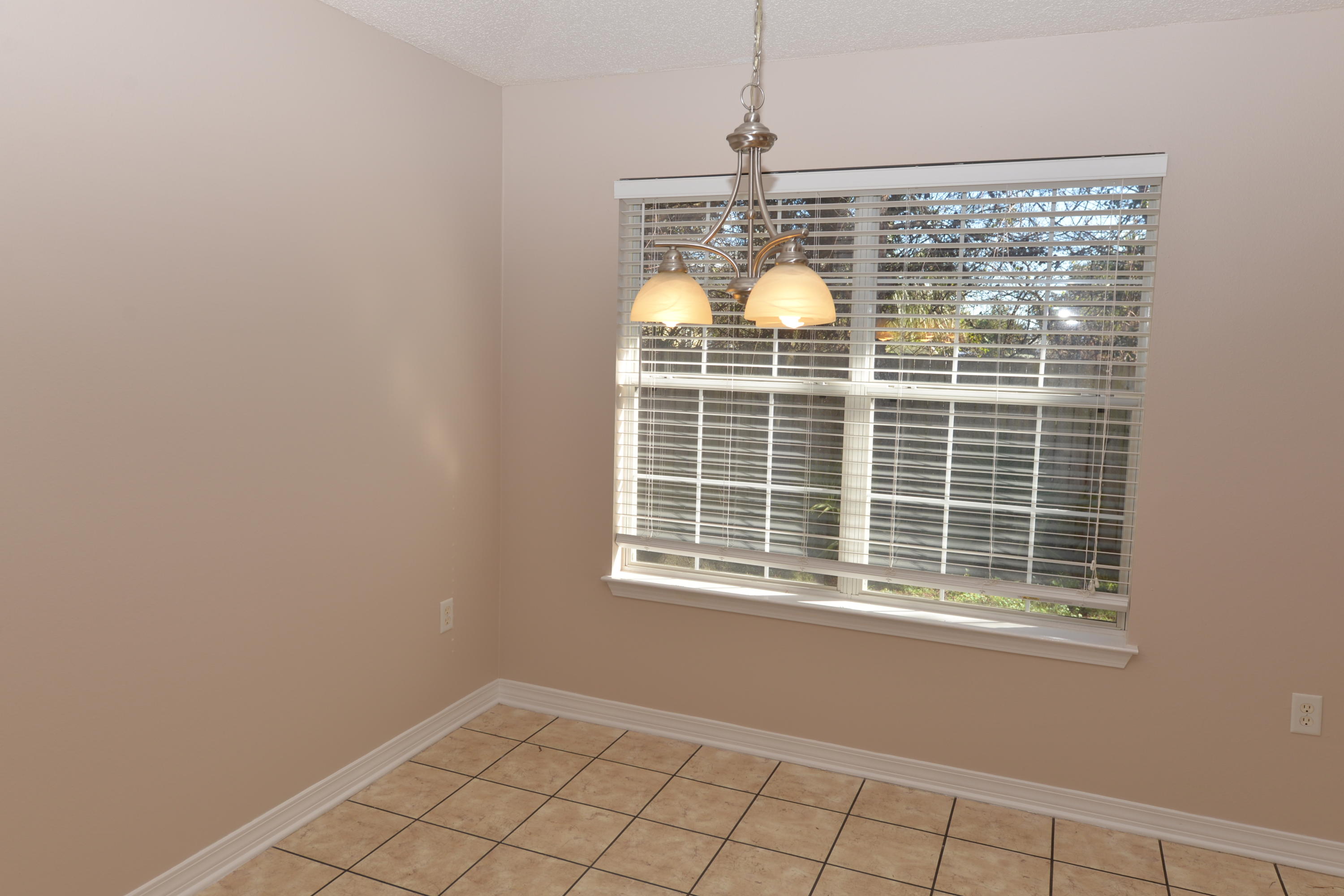 PARADISE RETREAT - Residential