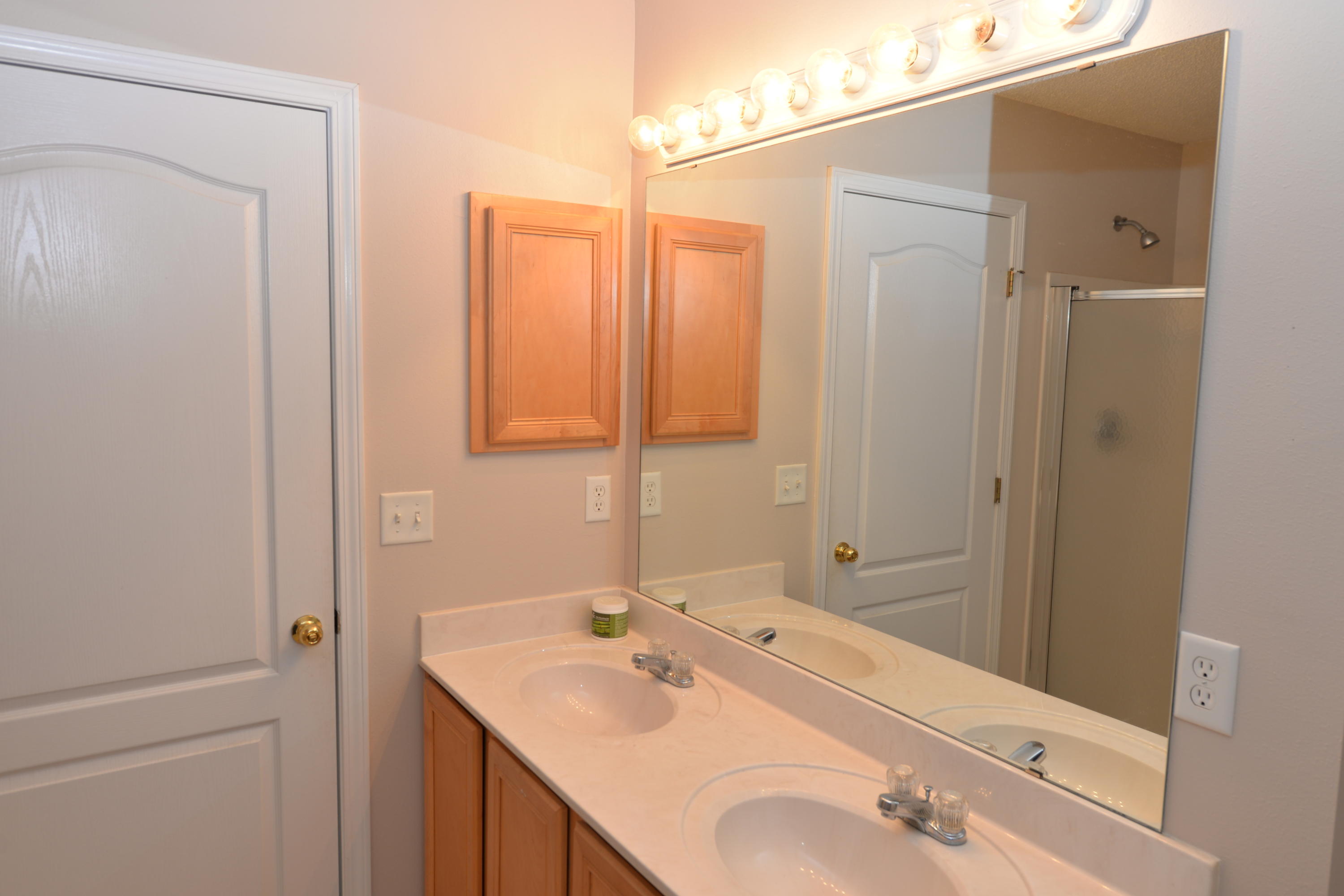 PARADISE RETREAT - Residential