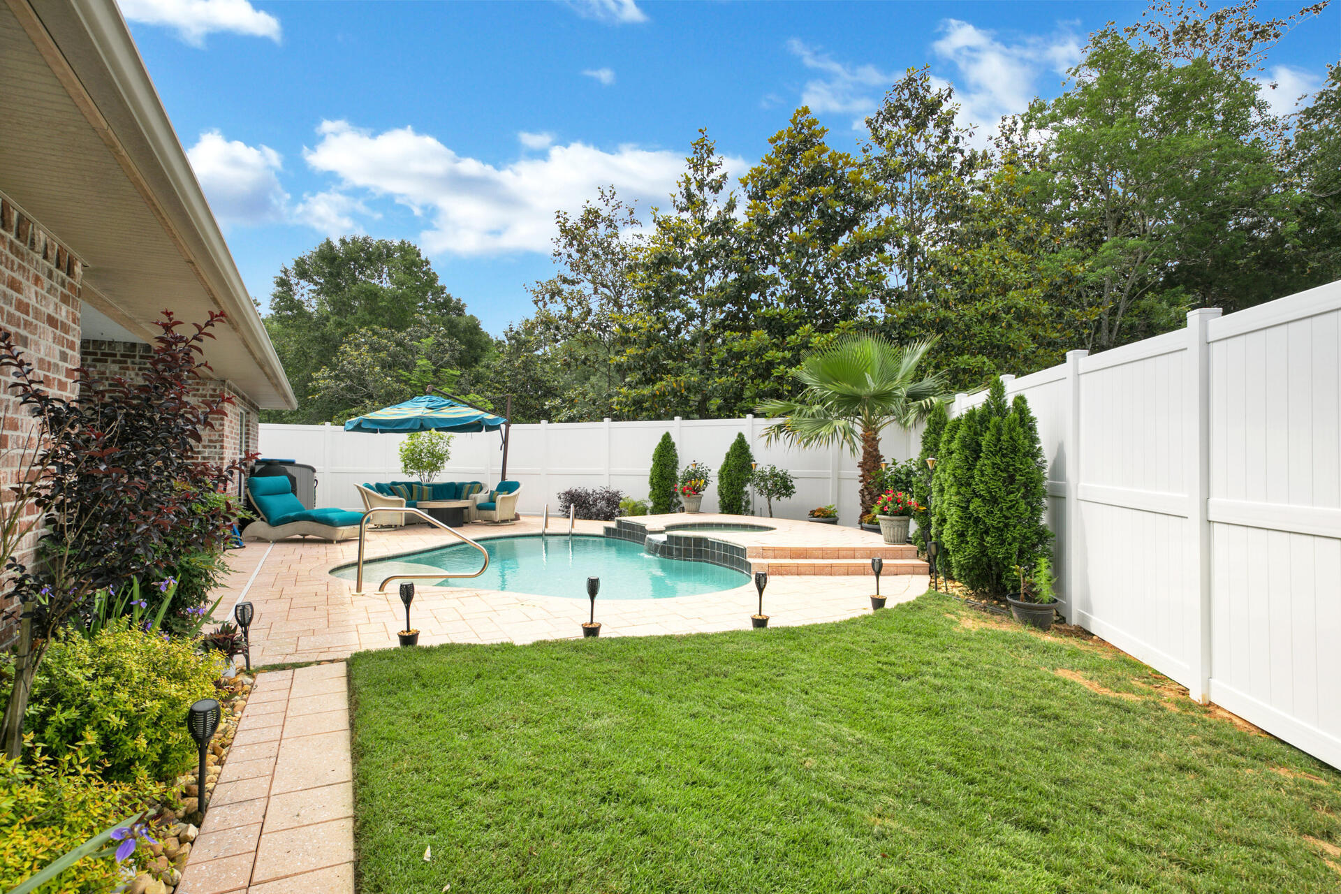 GARNIERS HEIGHTS 1ST ADDN - Residential