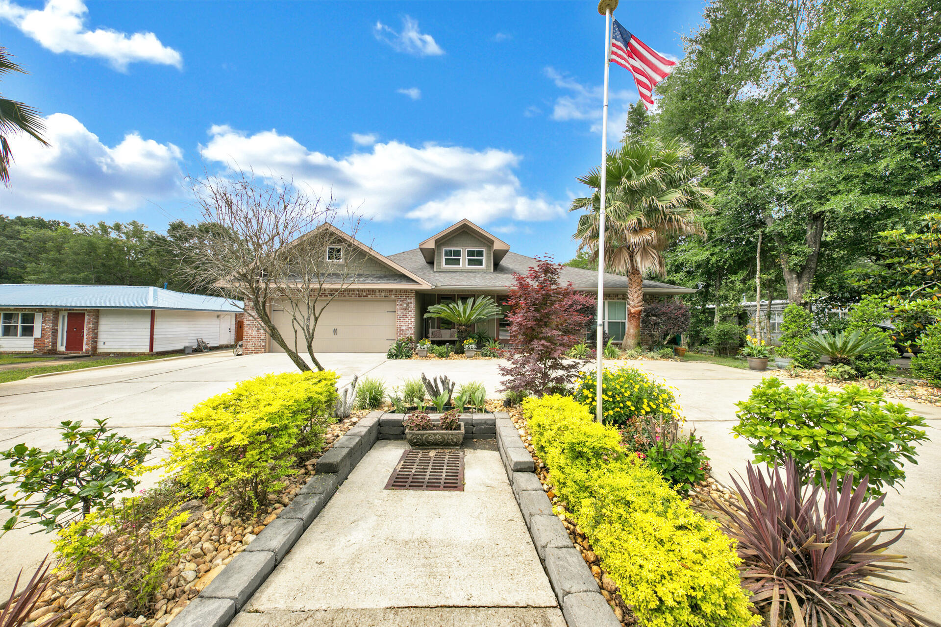 GARNIERS HEIGHTS 1ST ADDN - Residential