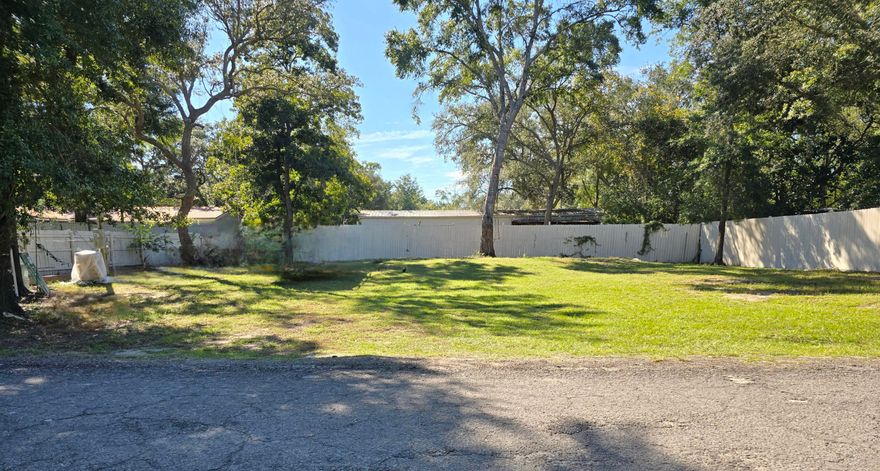 SPECTACULAR VACANT LOT IN FREEPORT,  FL! Don't miss out, this LOT will go like hot cakes. FLAT AND CLEAR. On paved road. THERE USED TO BE A MOBILE HOME, WHICH WAS REMOVED LAST YEAR. THERE IS A SEPTIC TANK, AN ELECTRIC METER, ALSO A PUBLIC WATER METER IN THE PROPERTY. Unbeatable location, close to everything, BUT out of the busy area. Less than 10 minutes from supermarket, restaurants, medical offices, banks, and public boat ramp.  Less than 15 minutes from Military Special Operations Site, and less than 30 minutes to our  renown sugary Destin Beaches.